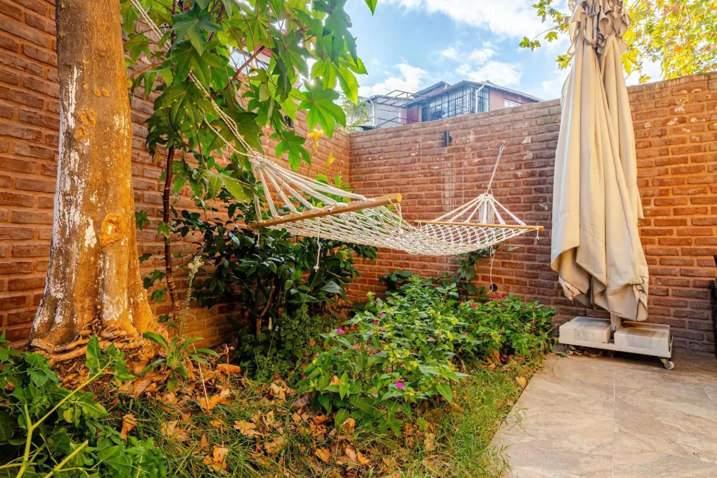 Arancia - Garden, Bbq, Sauna & Turkish Bath By The Tram In Fatih *