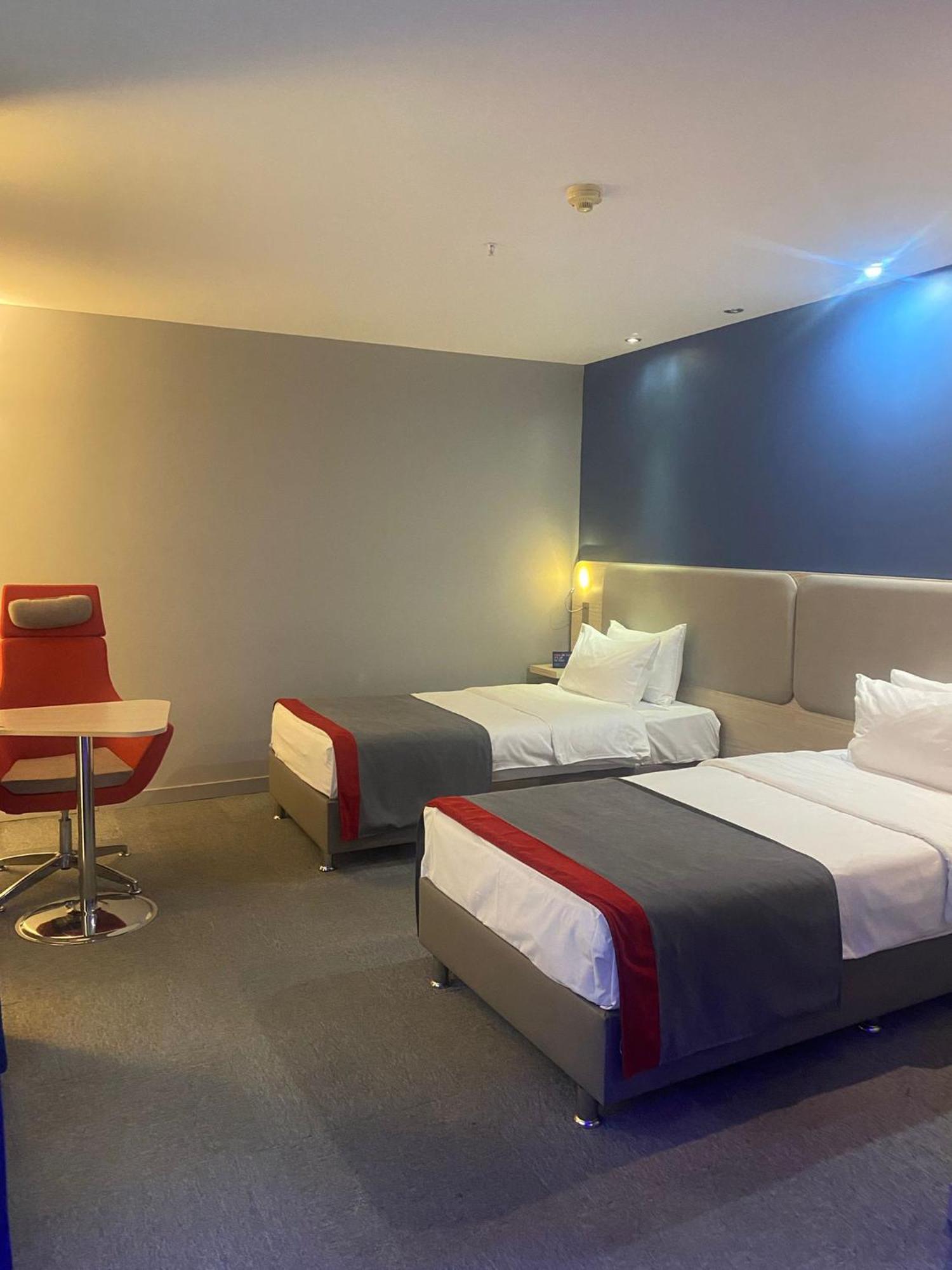 Hotel Express Istanbul-altunizade By Ihg 3*