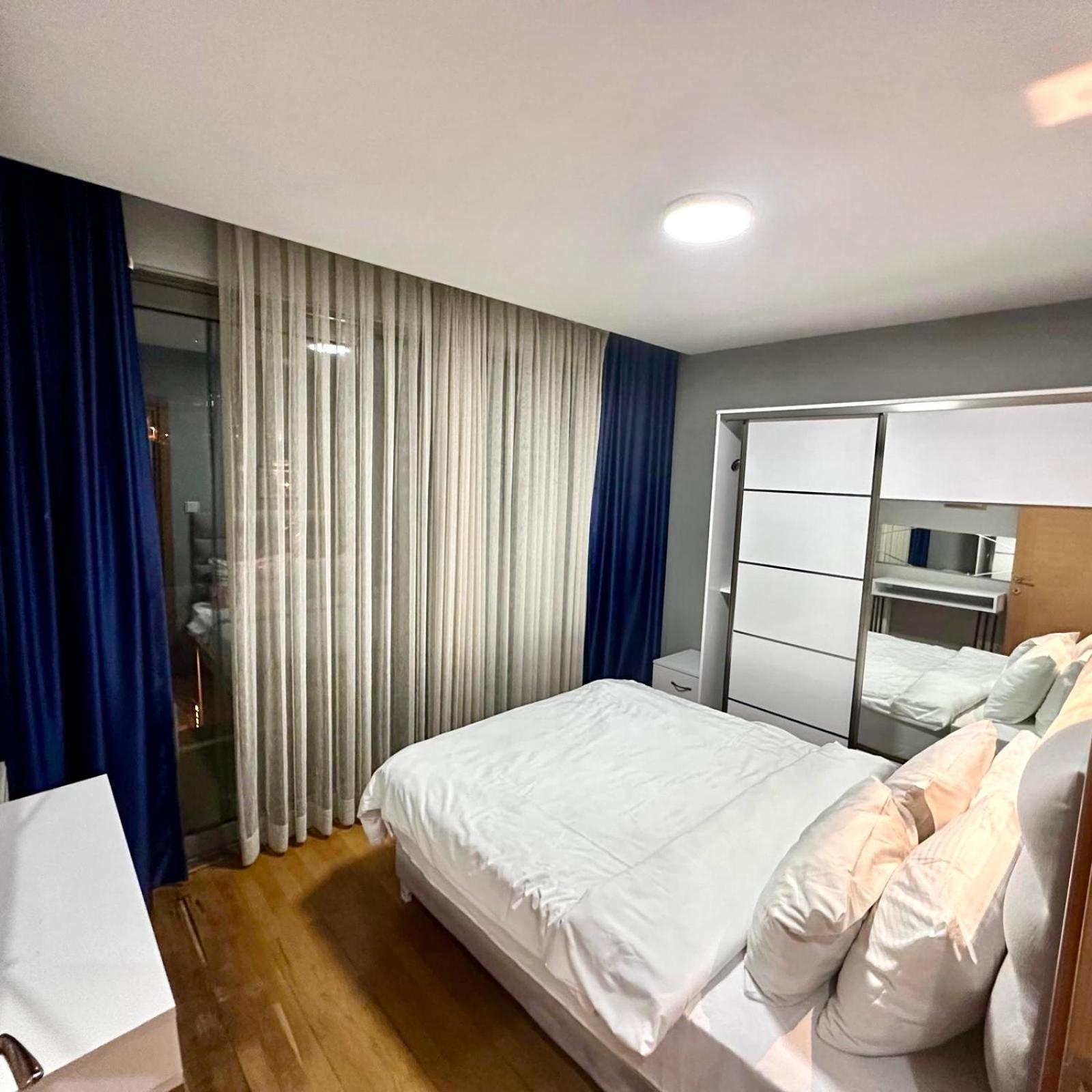 Elysium Taksim Apartment *