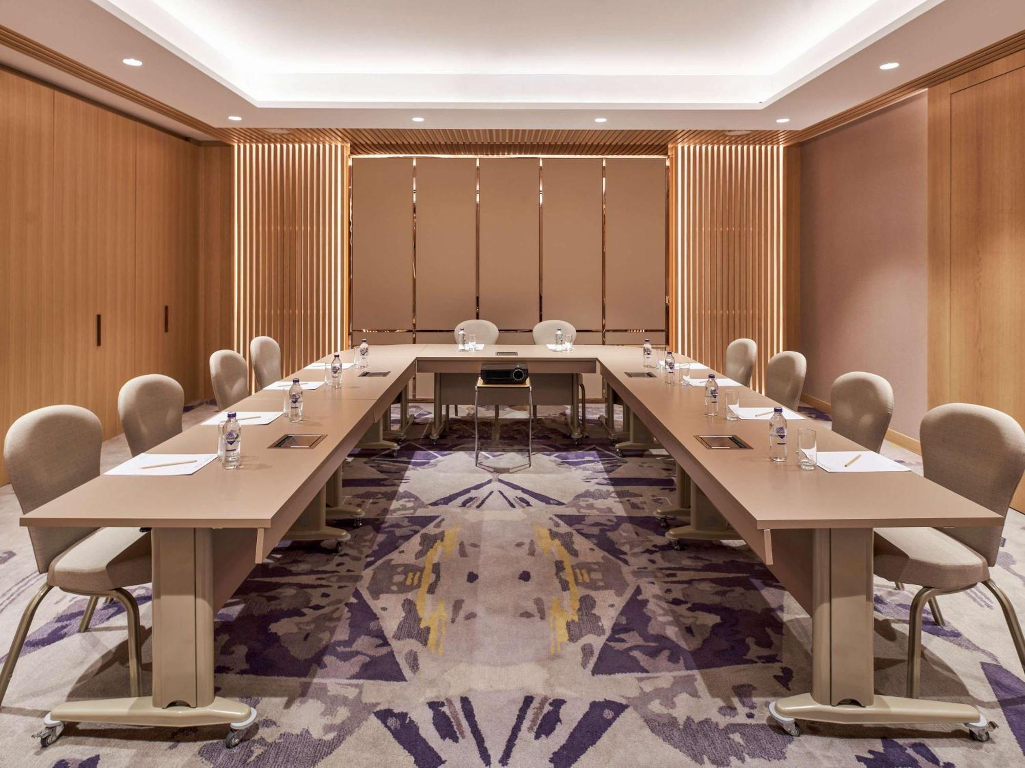 Hotel Moevenpick Bosphorus 5*