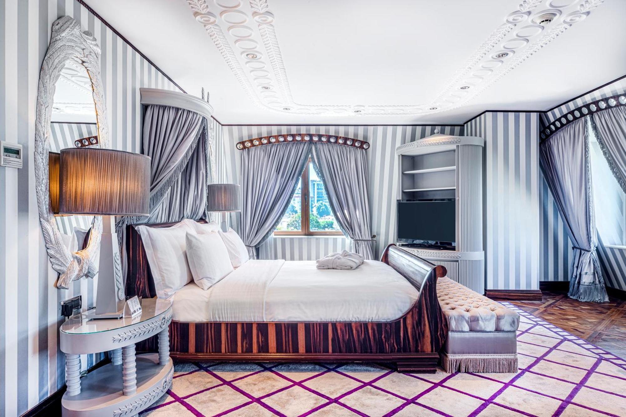 Otel Wyndham Grand Kalamış Marina 5*