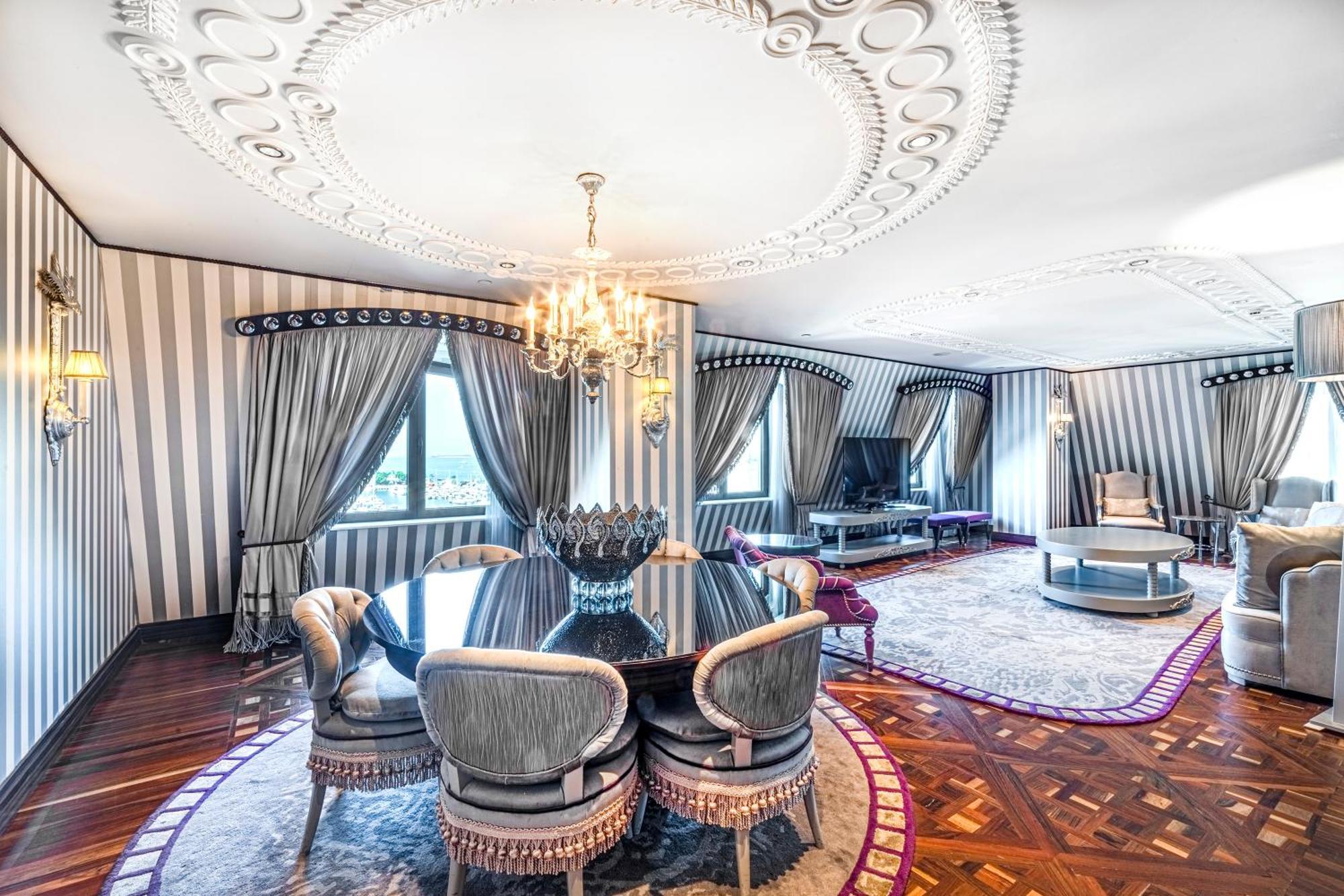 Wyndham Grand Kalamış Marina Otel İstanbul