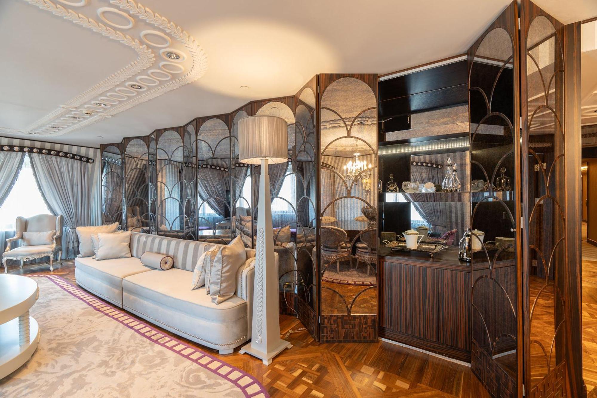 Wyndham Grand Kalamış Marina 5*