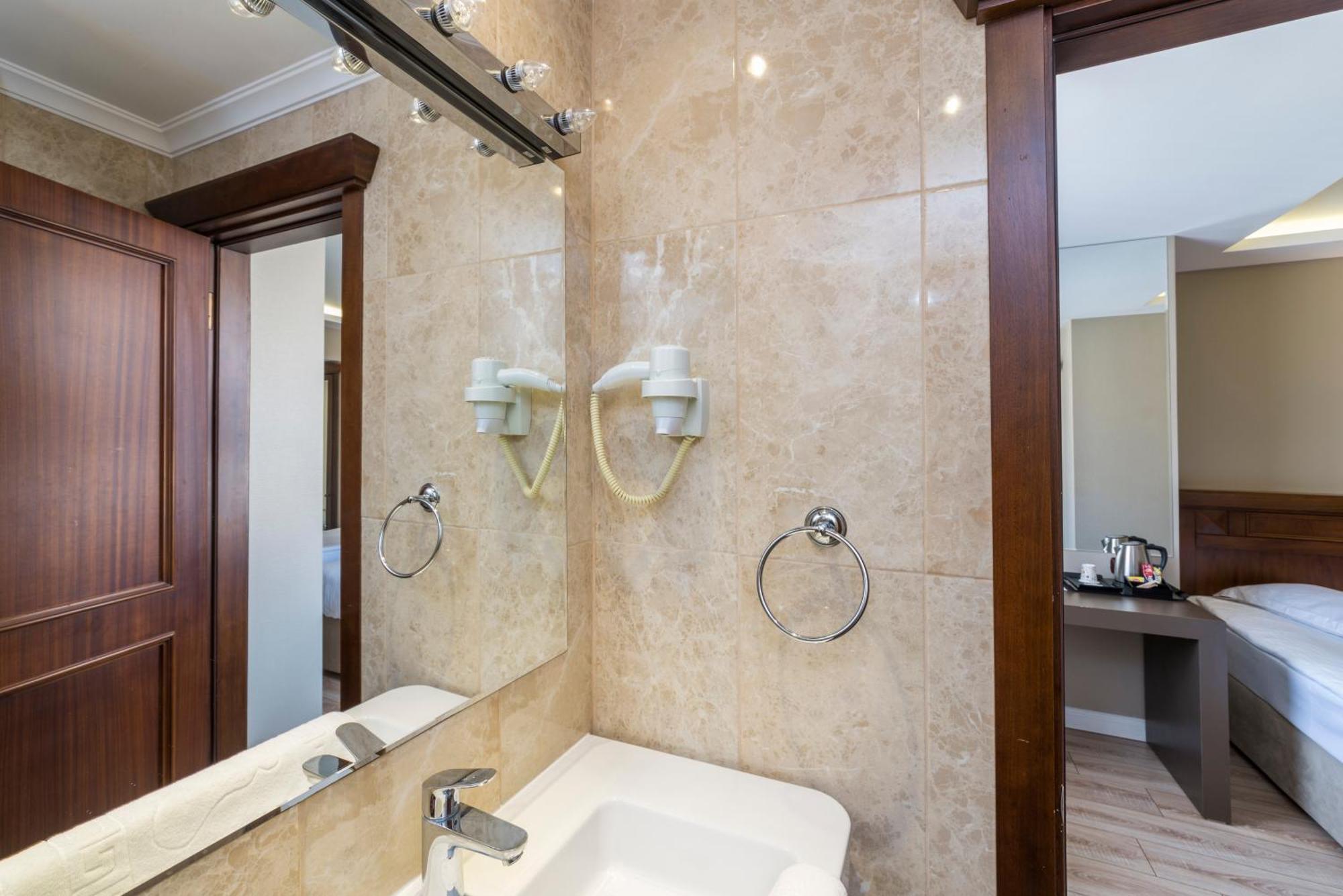 Hotel Semsan 3*