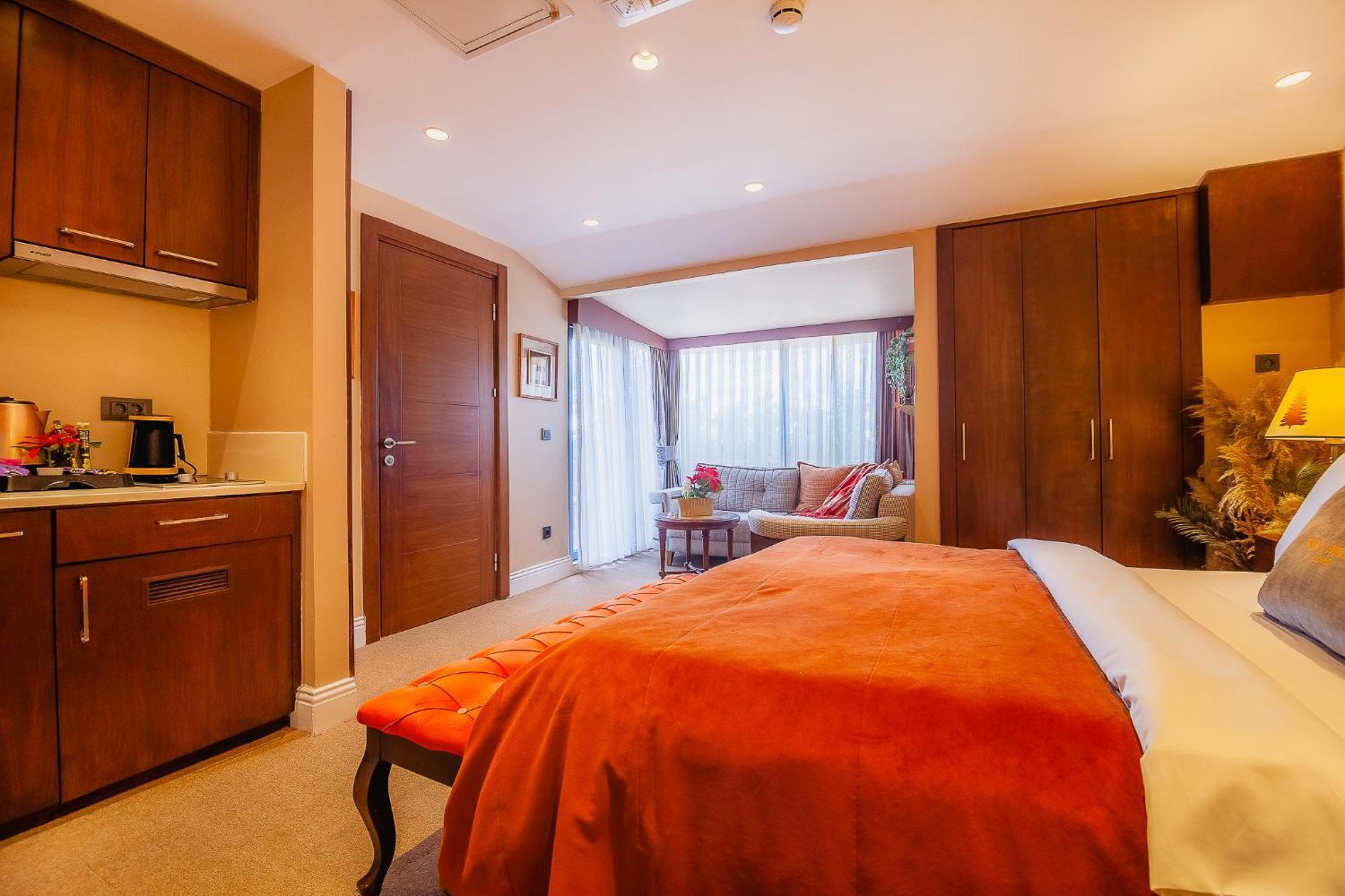 Lord Morgan & Exclusive Design Cihangir Apart Otel 2*