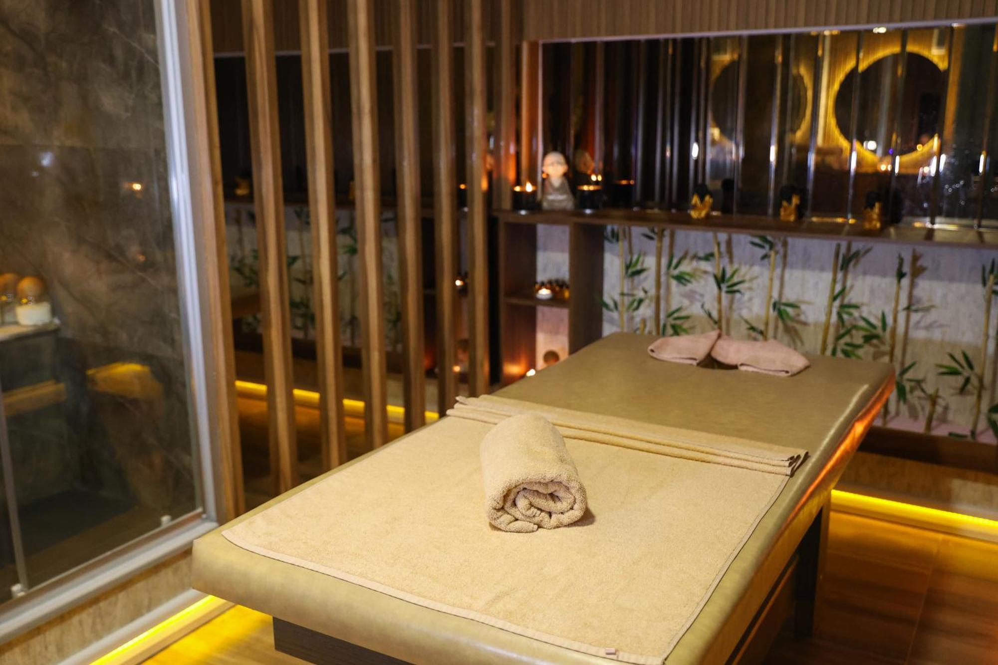 The Hera Platinum Hotel 4*