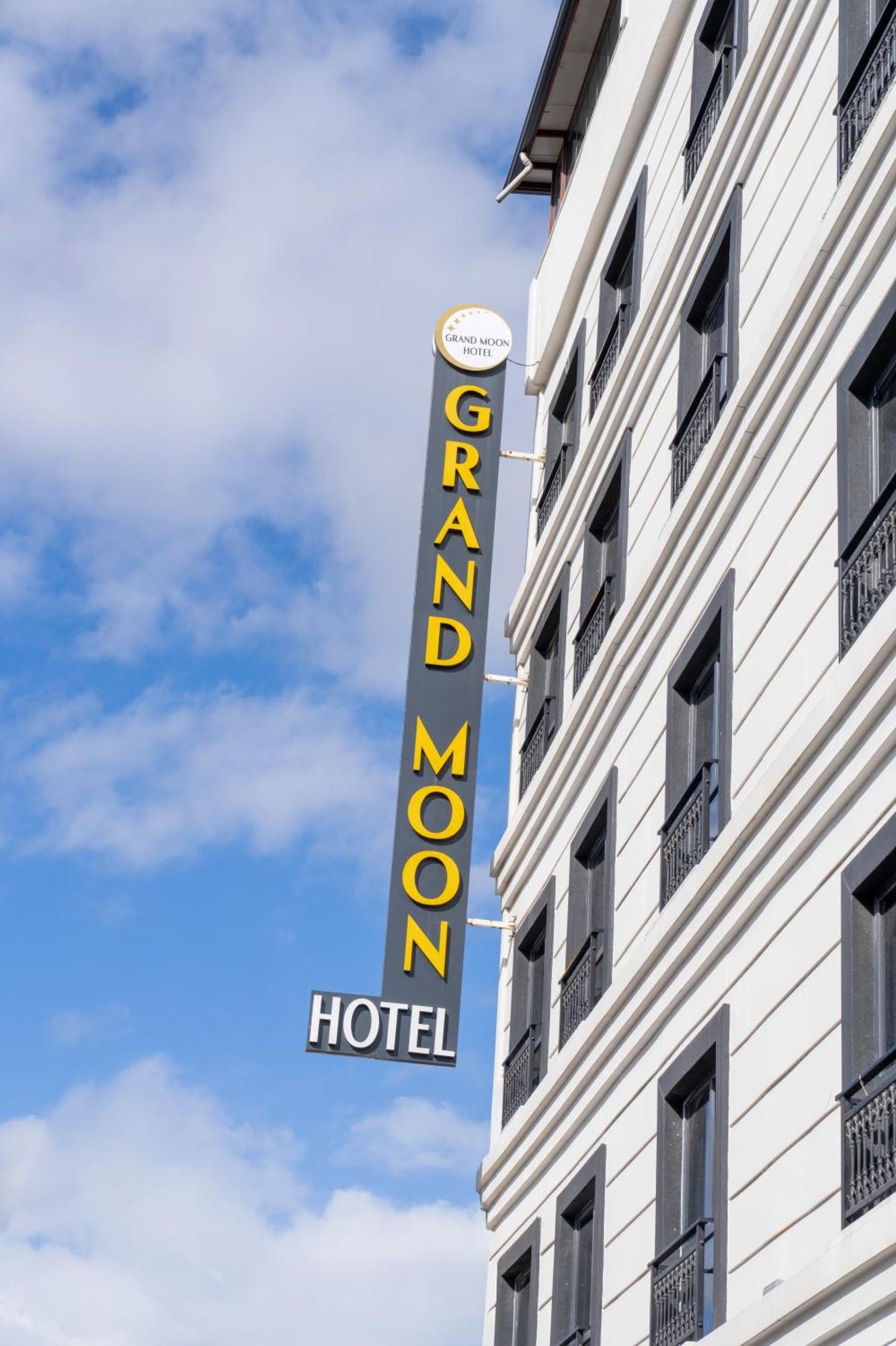 Otel Grand Moon