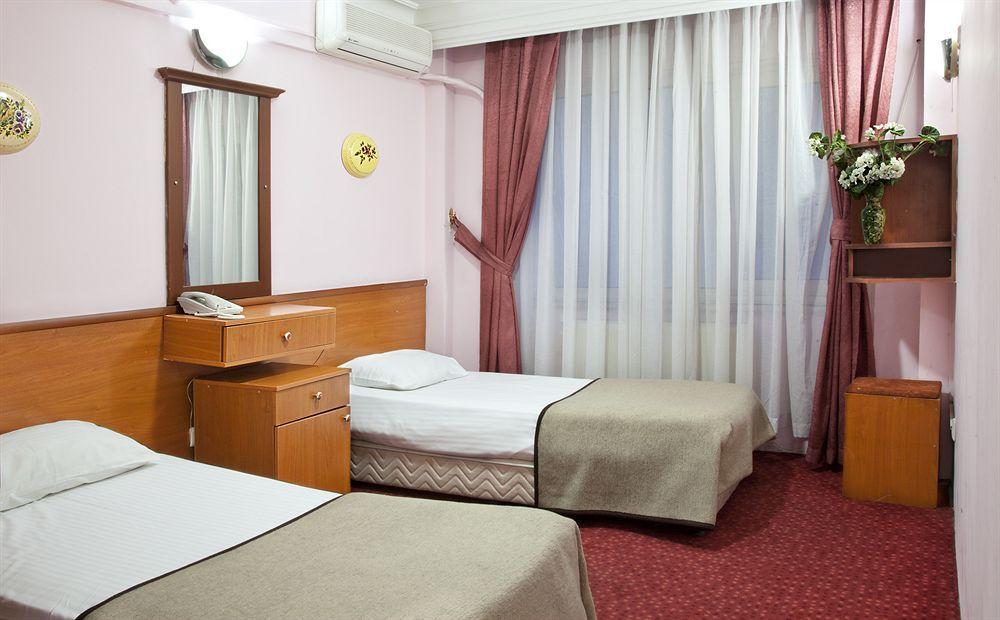 Liberty Hotel 3*