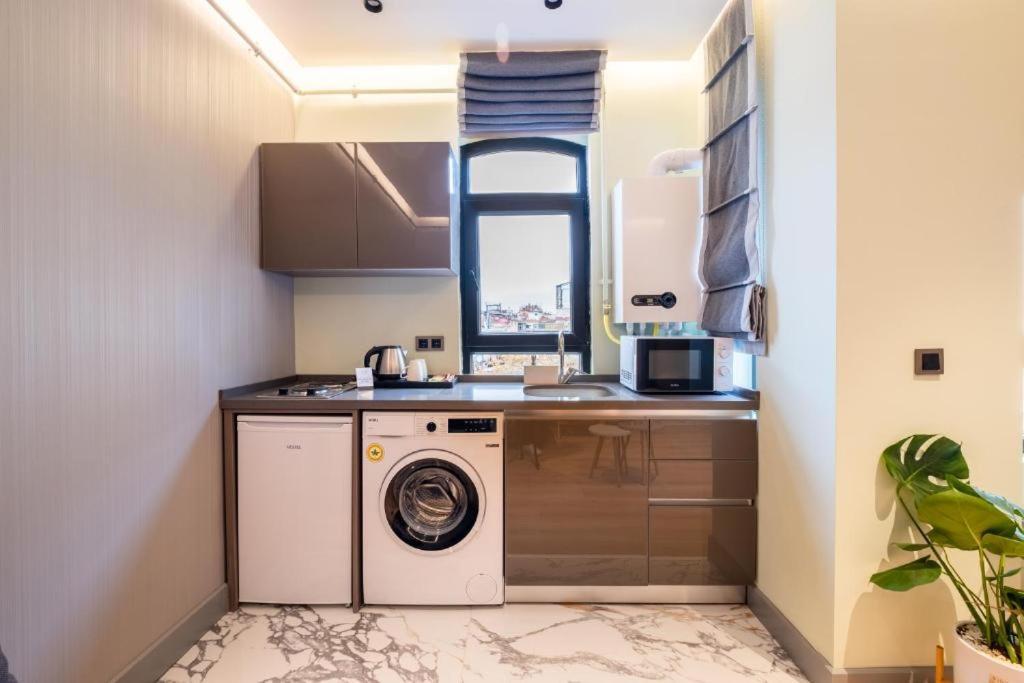 The Beyoglu Plus Apartment *
