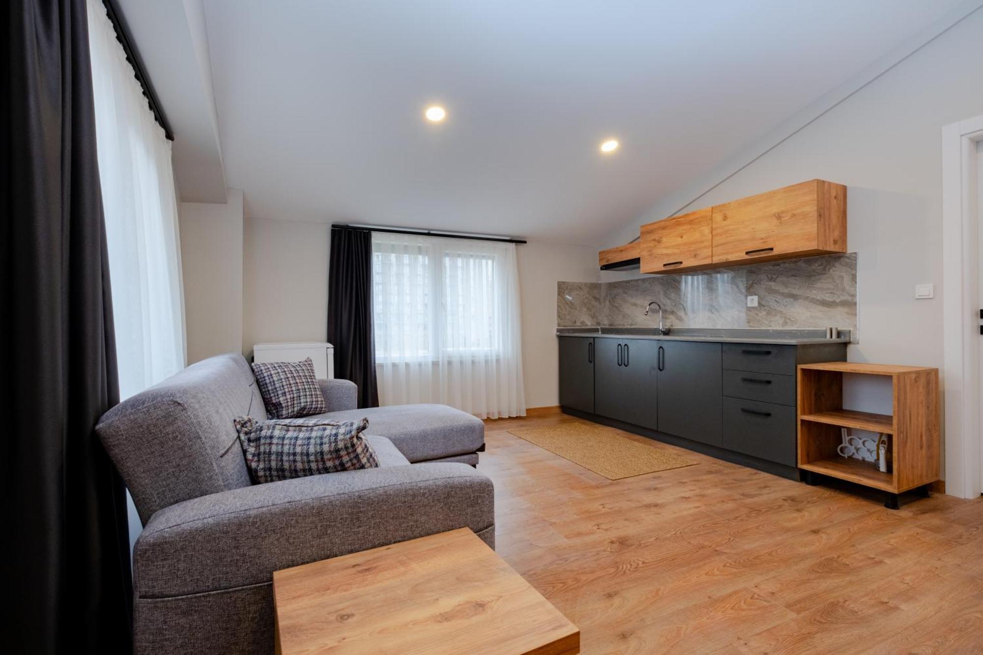 The Yk Aparthotel *