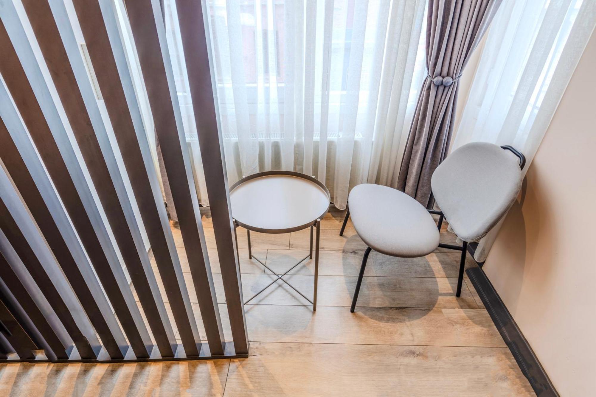 Equipment Modernist Design - In The Bosphorus - Galataport - Taksim Apartment Istanbul
