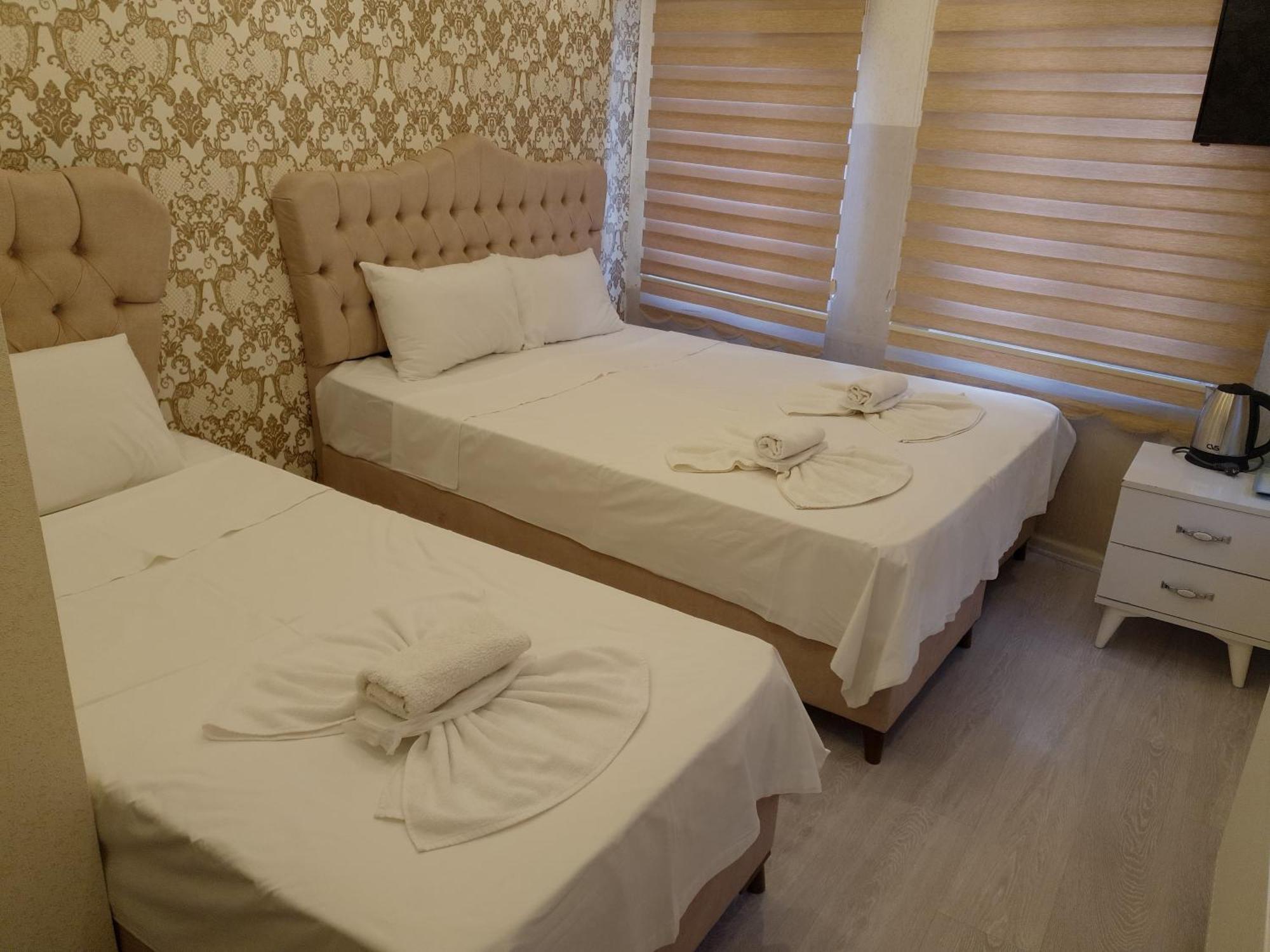 Old Konstantinei Apartment *