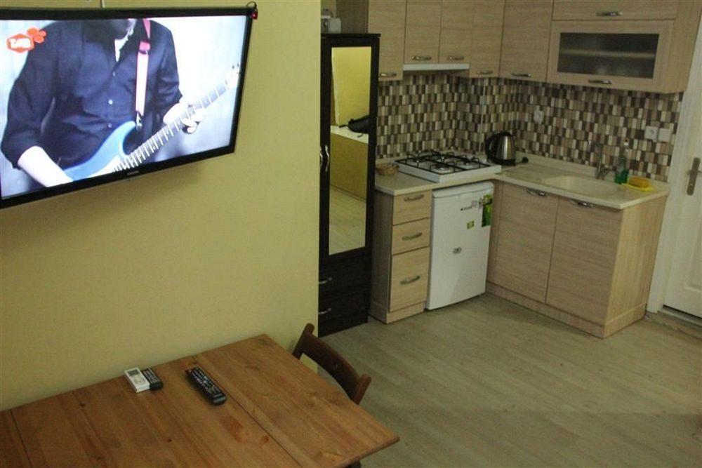 A'la House Aparthotel 3*