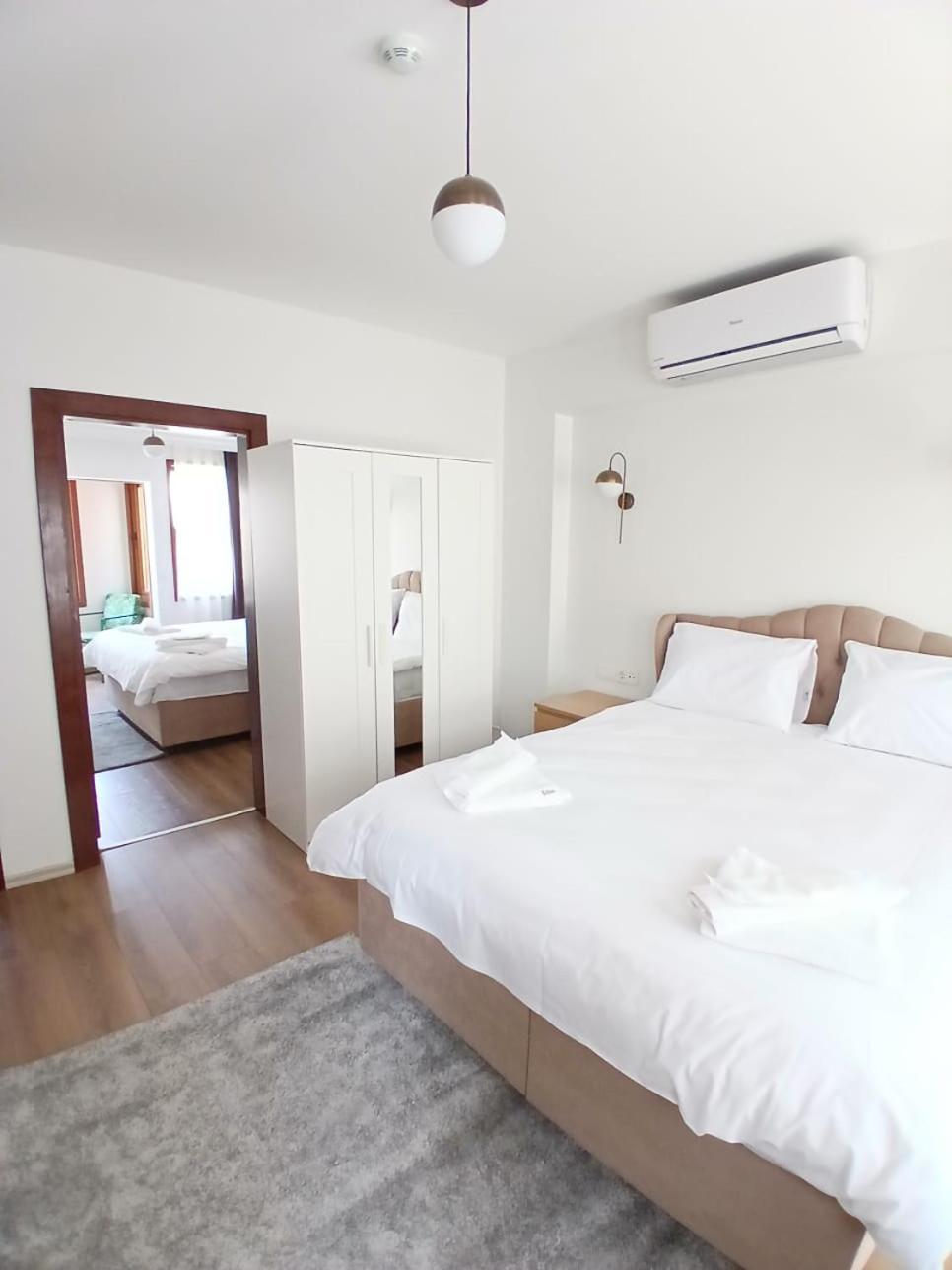 Hotel Sophia And 3*