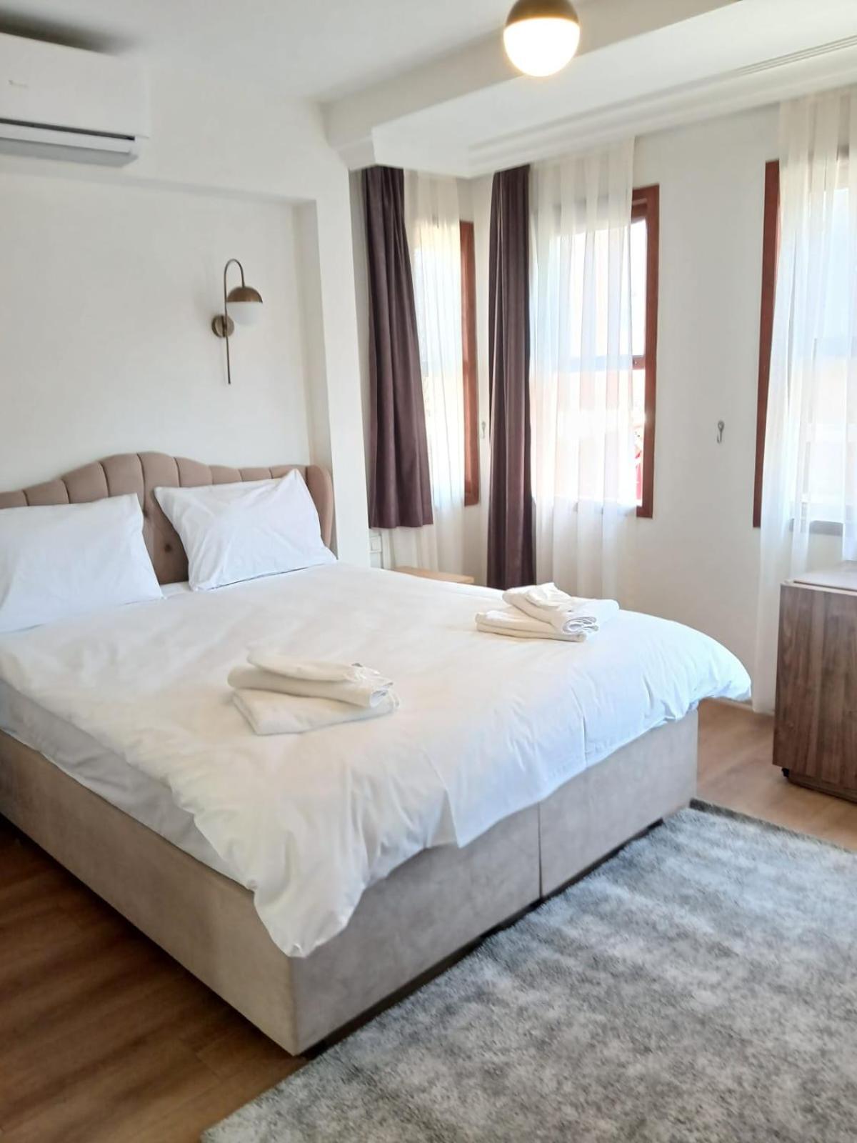 Hotel Sophia And