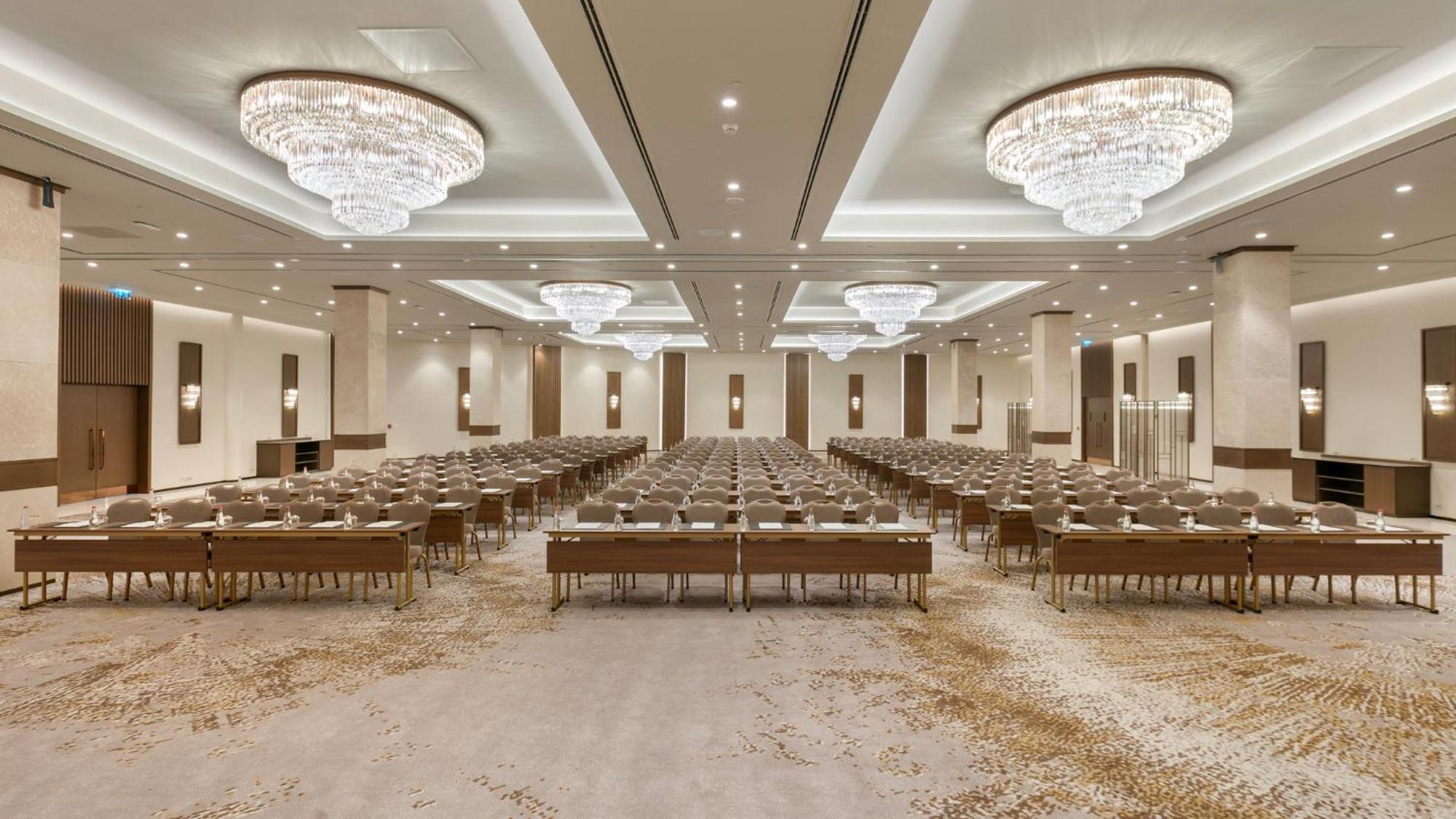 Intercontinental By Ihg Hotel