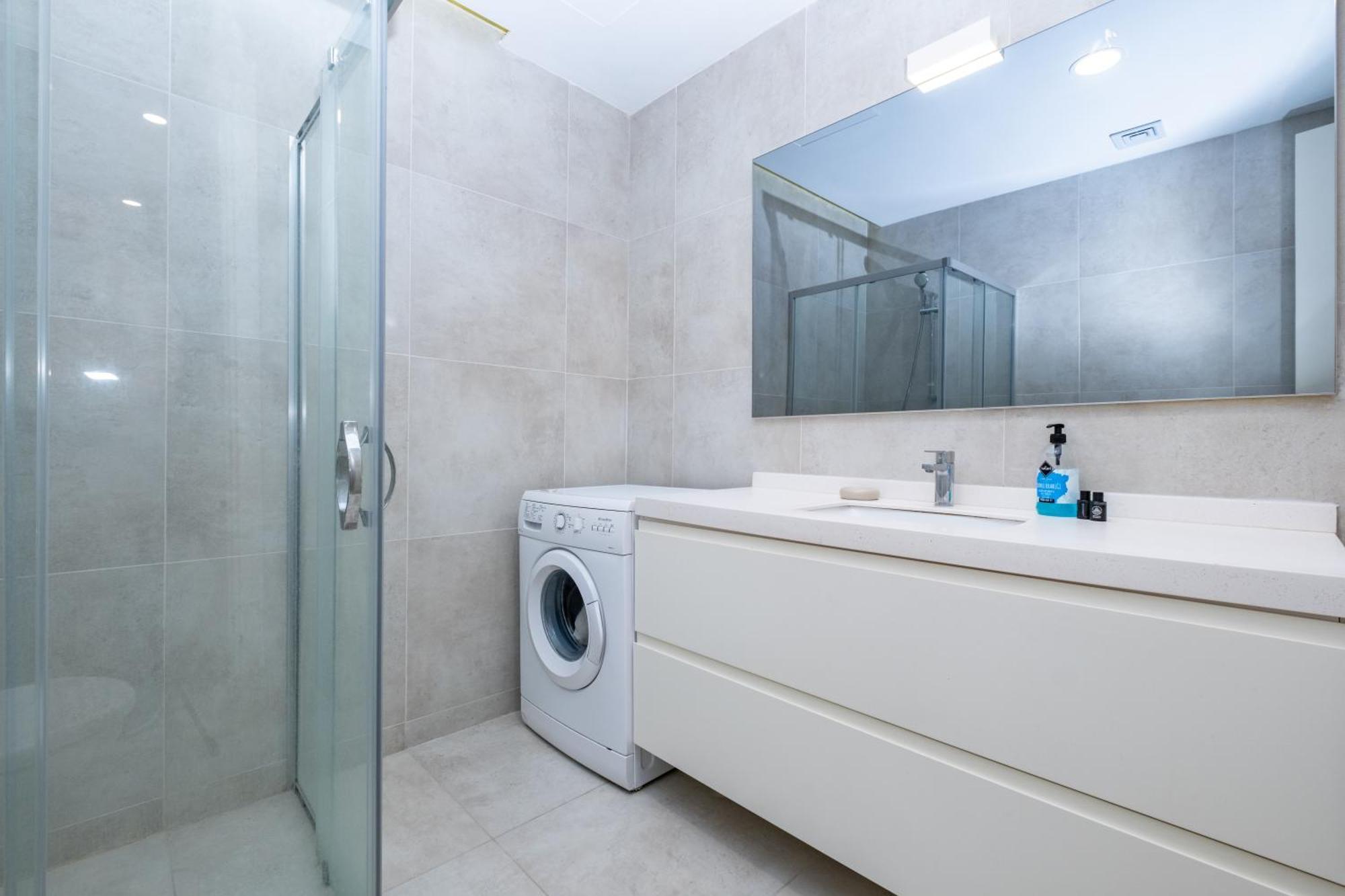 Apartment High Floor Lux 2 *