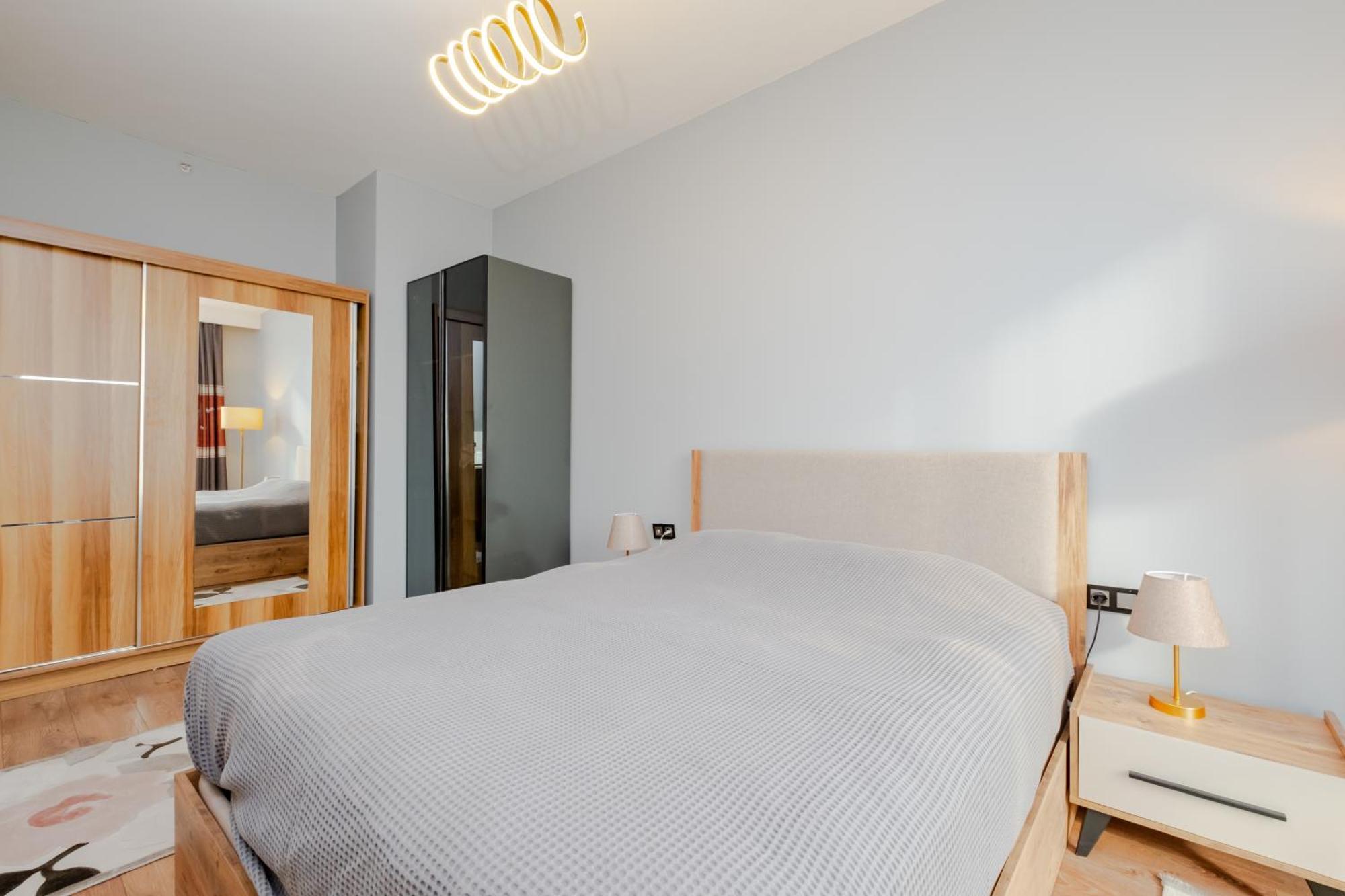 High Floor Lux 2 Apartment *