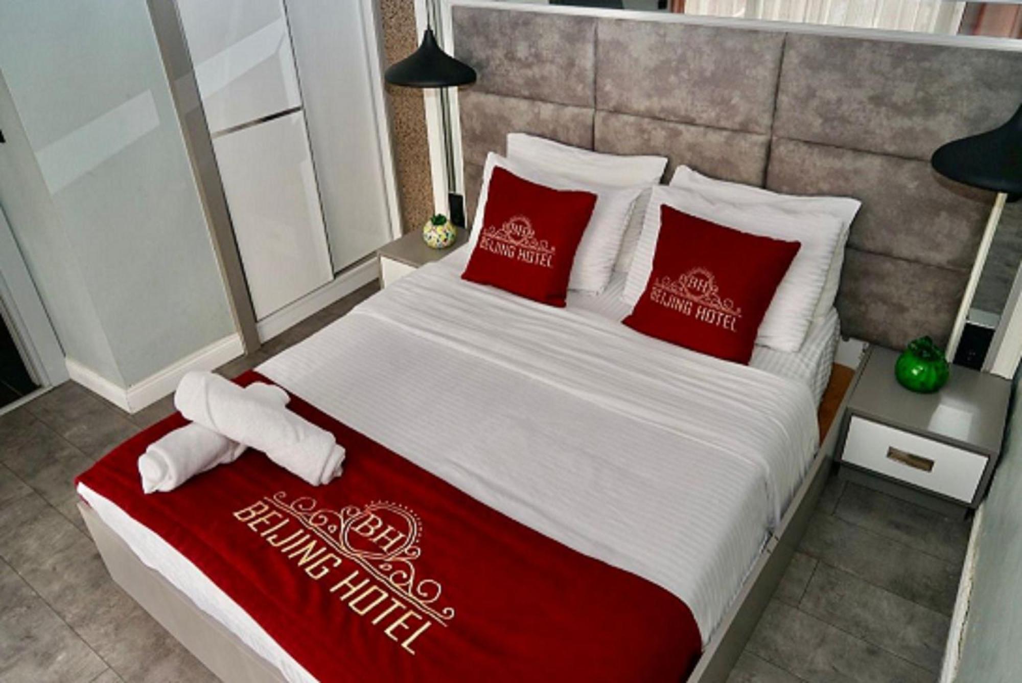 The China Beijing Sisli 3*