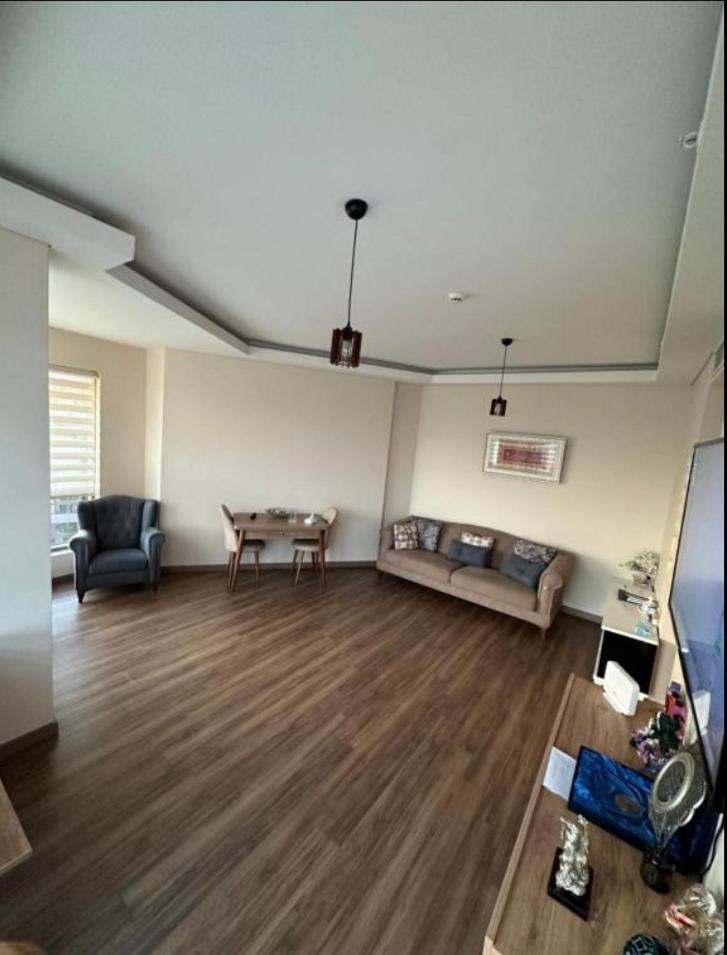 Nef22 Hostel *