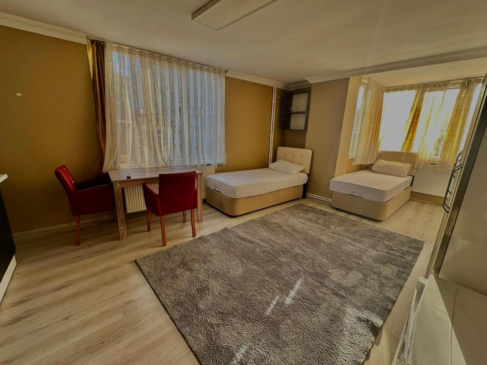 Quite Suite& *