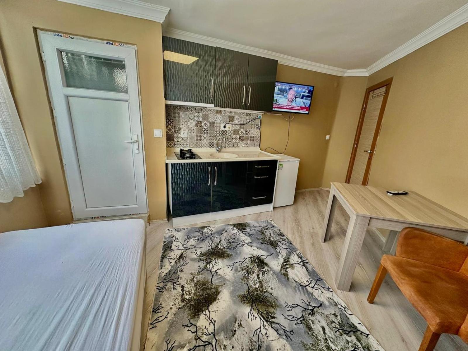 Quite Suite& *