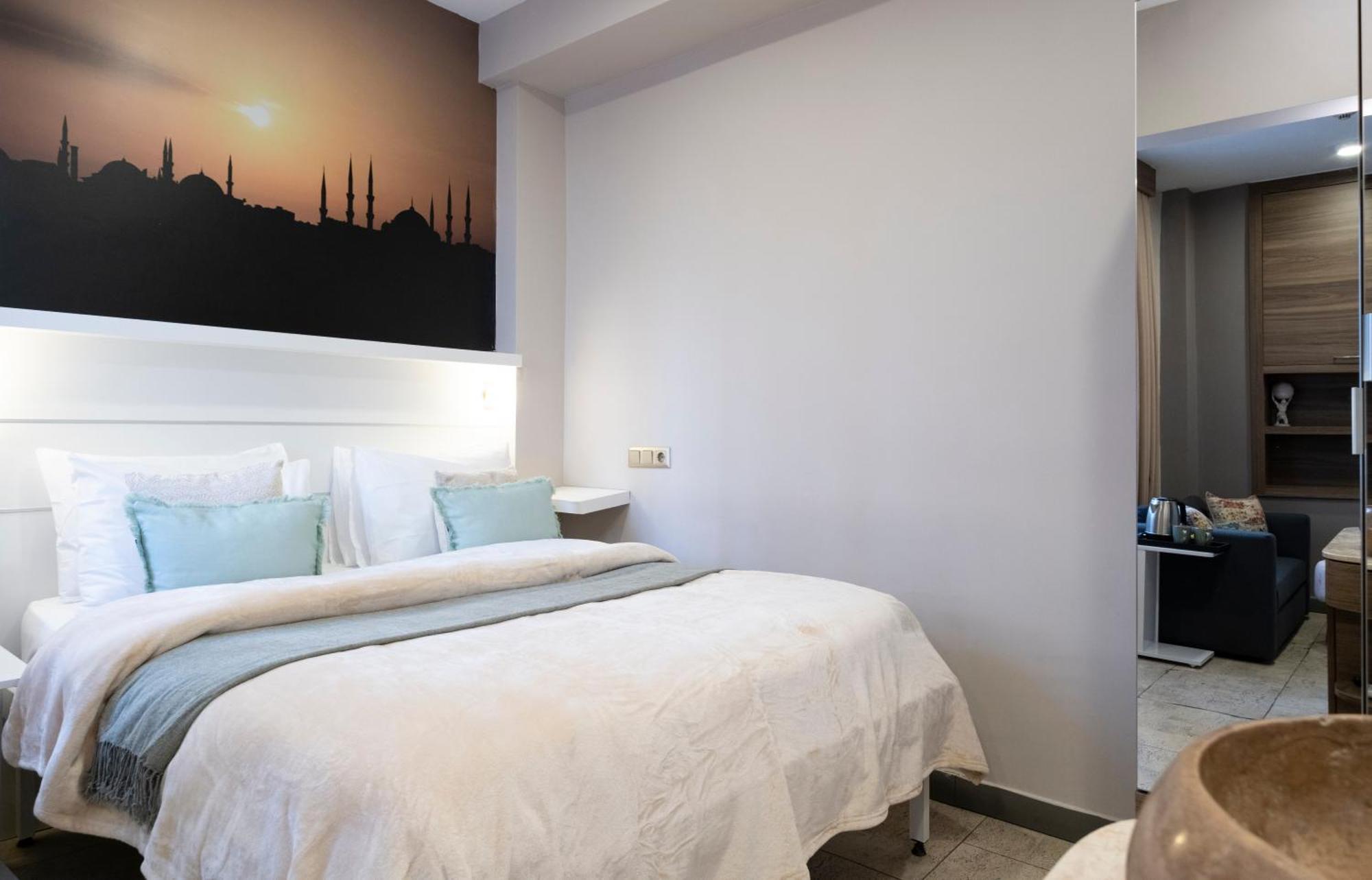 The Pera Otel 3*