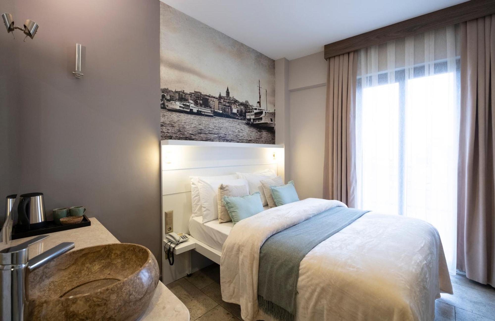 The Pera Otel