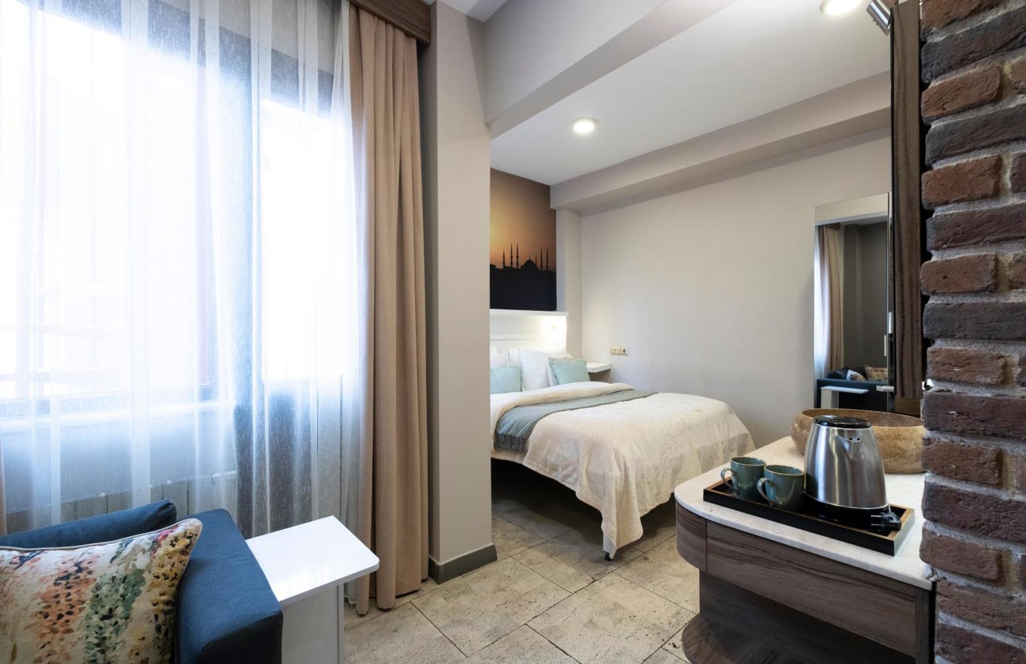 The Pera Otel