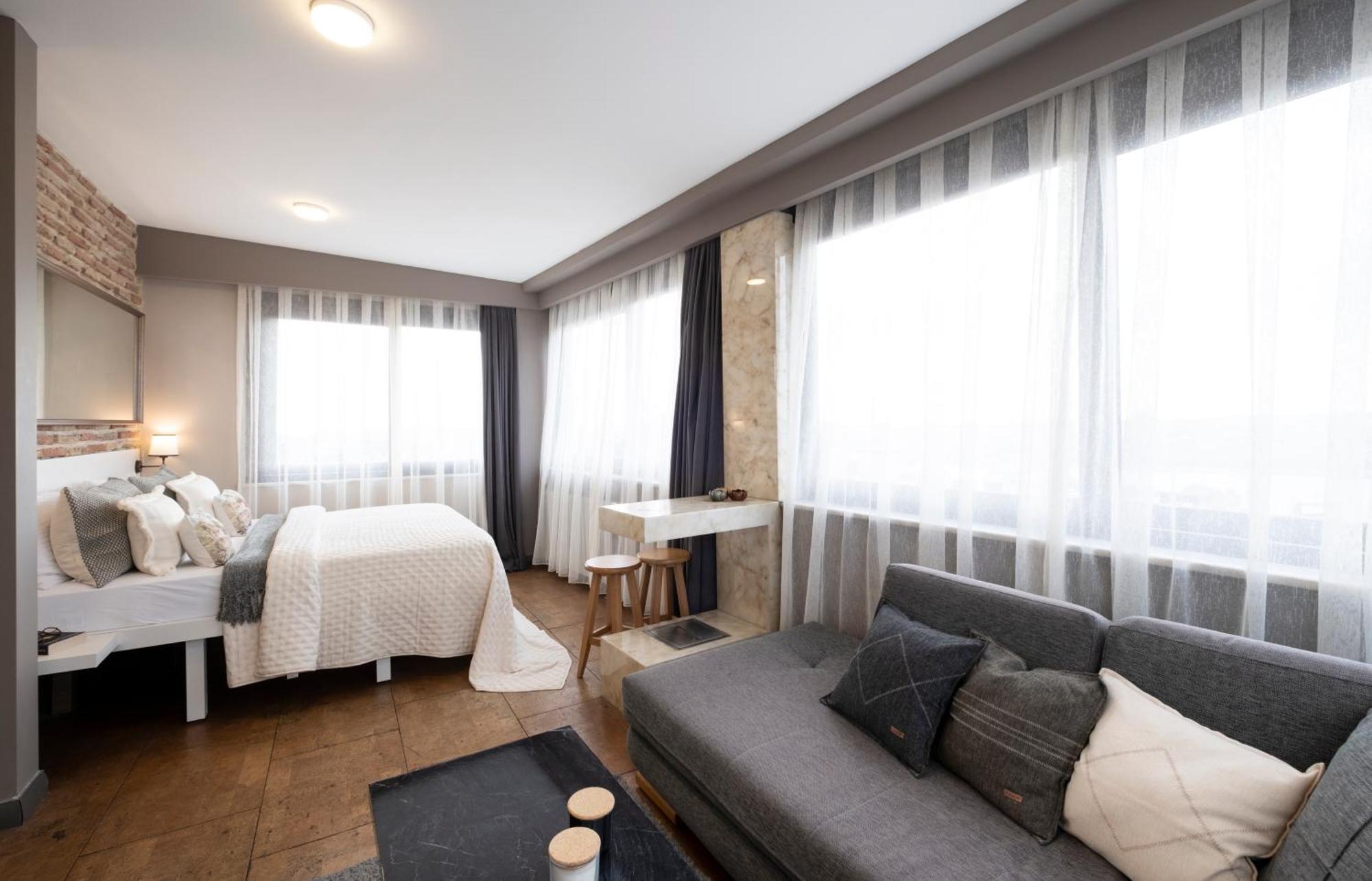 Otel The Pera 3*