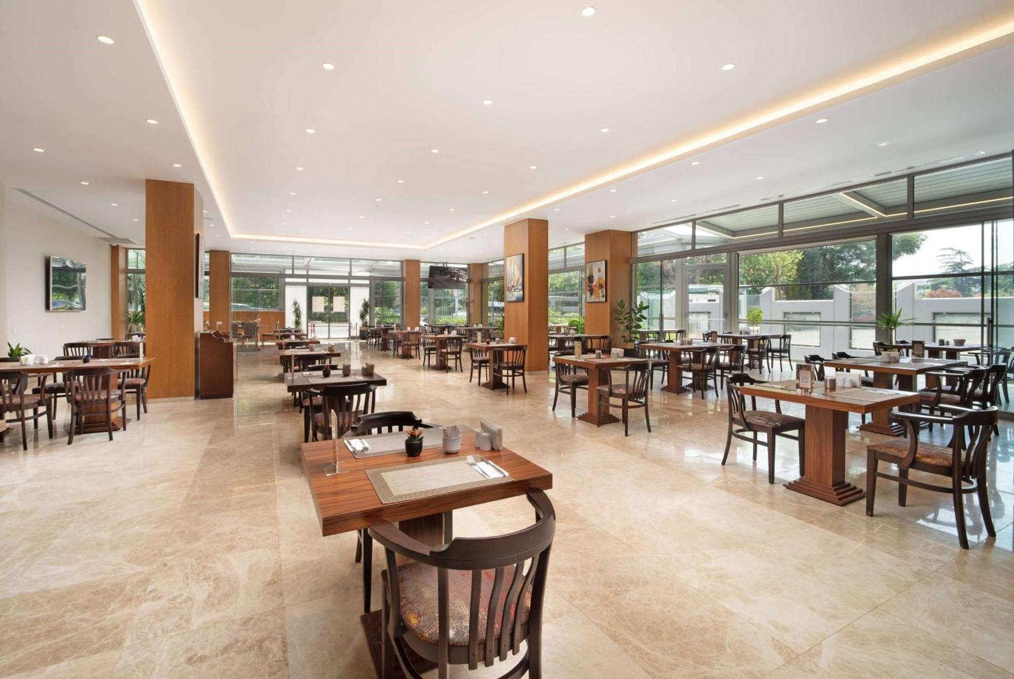 Ramada Plaza By Wyndham Atakoy Hotel 5*
