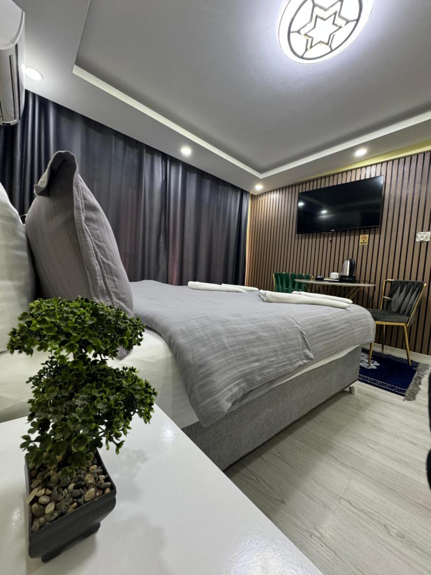 Hotel Ozer & *