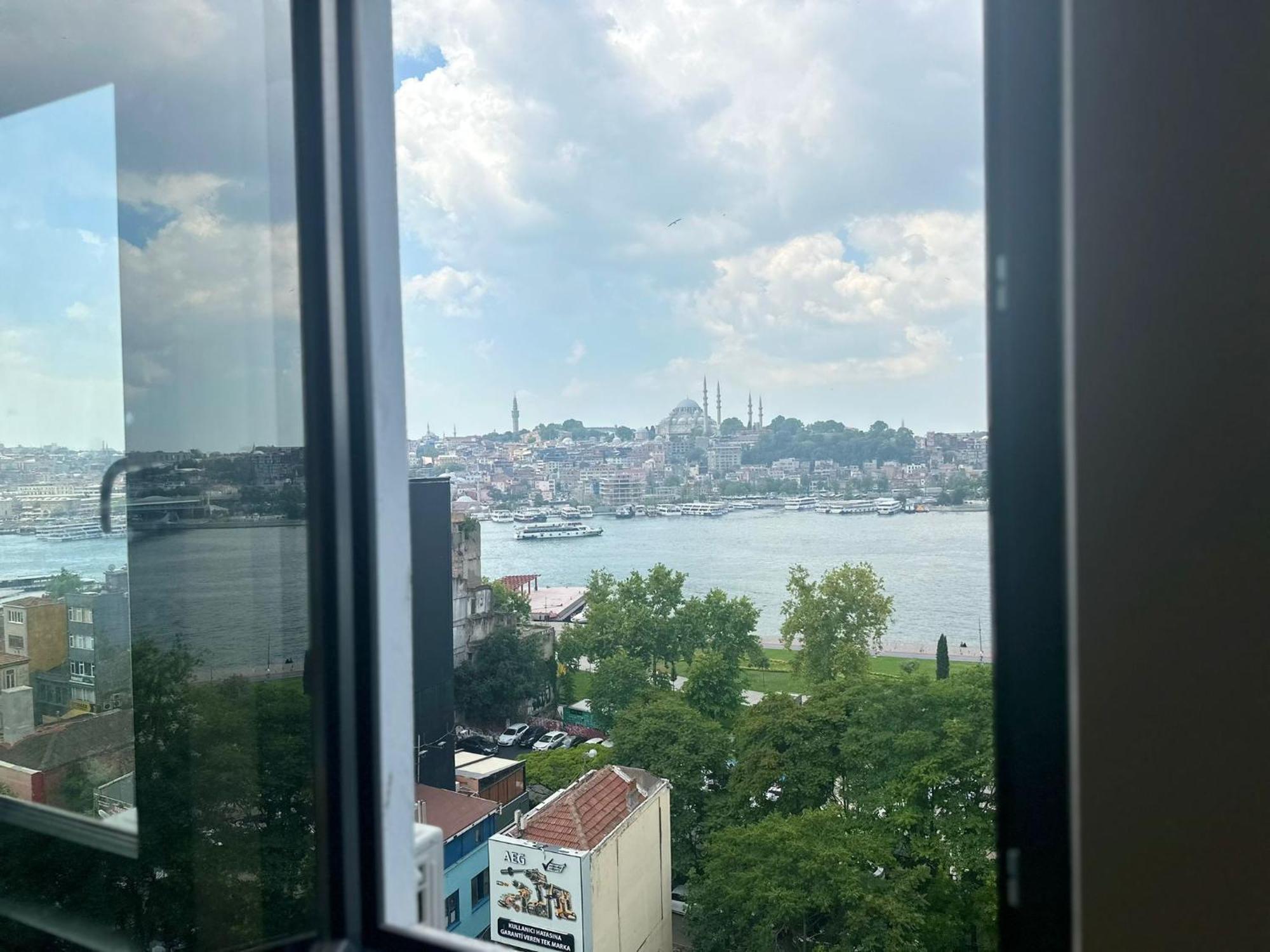 Karakoey Ultra Luxury Penthouse, 4br,sea View Apartment