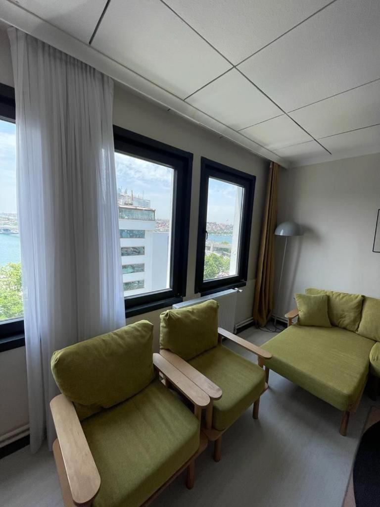 Karakoey Ultra Luxury Penthouse, 4br,sea View Istanbul