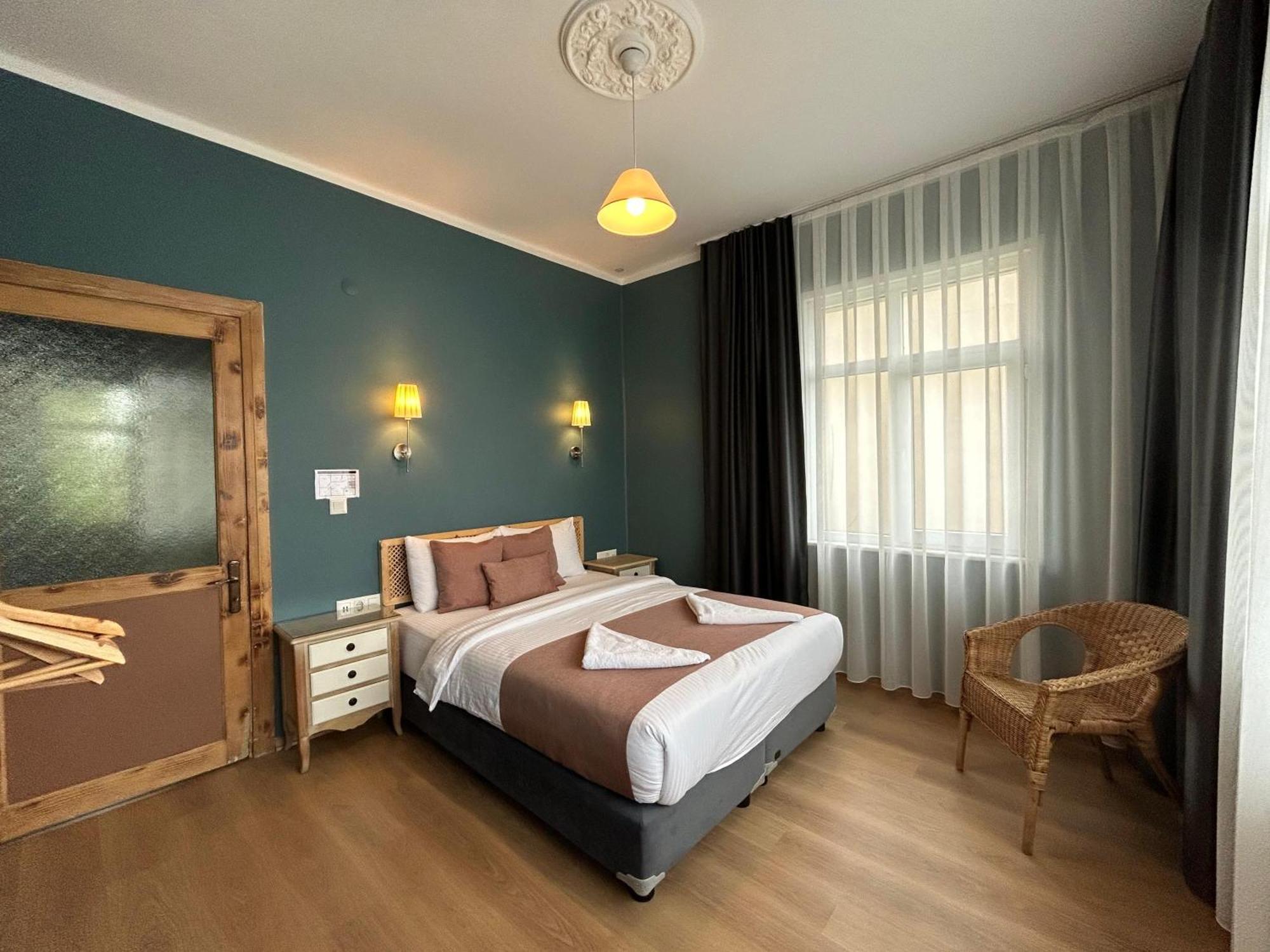 Waterfront By The Tram - Terrace With Dome & Golden Horn View In Fatih Apartamento *