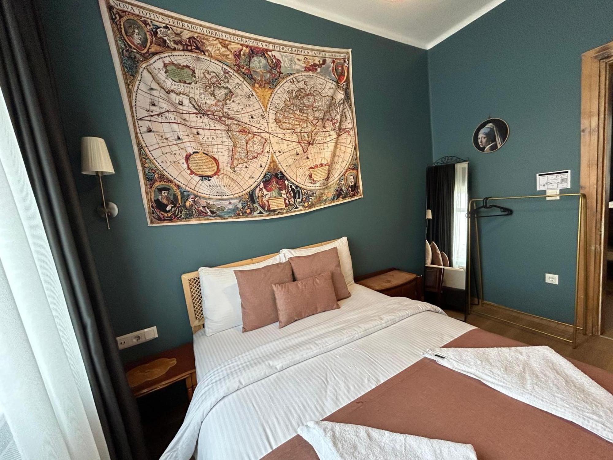 Ferienhaus Waterfront By The Tram - Private Terrace With Dome & Golden Horn View In Fatih Istanbul
