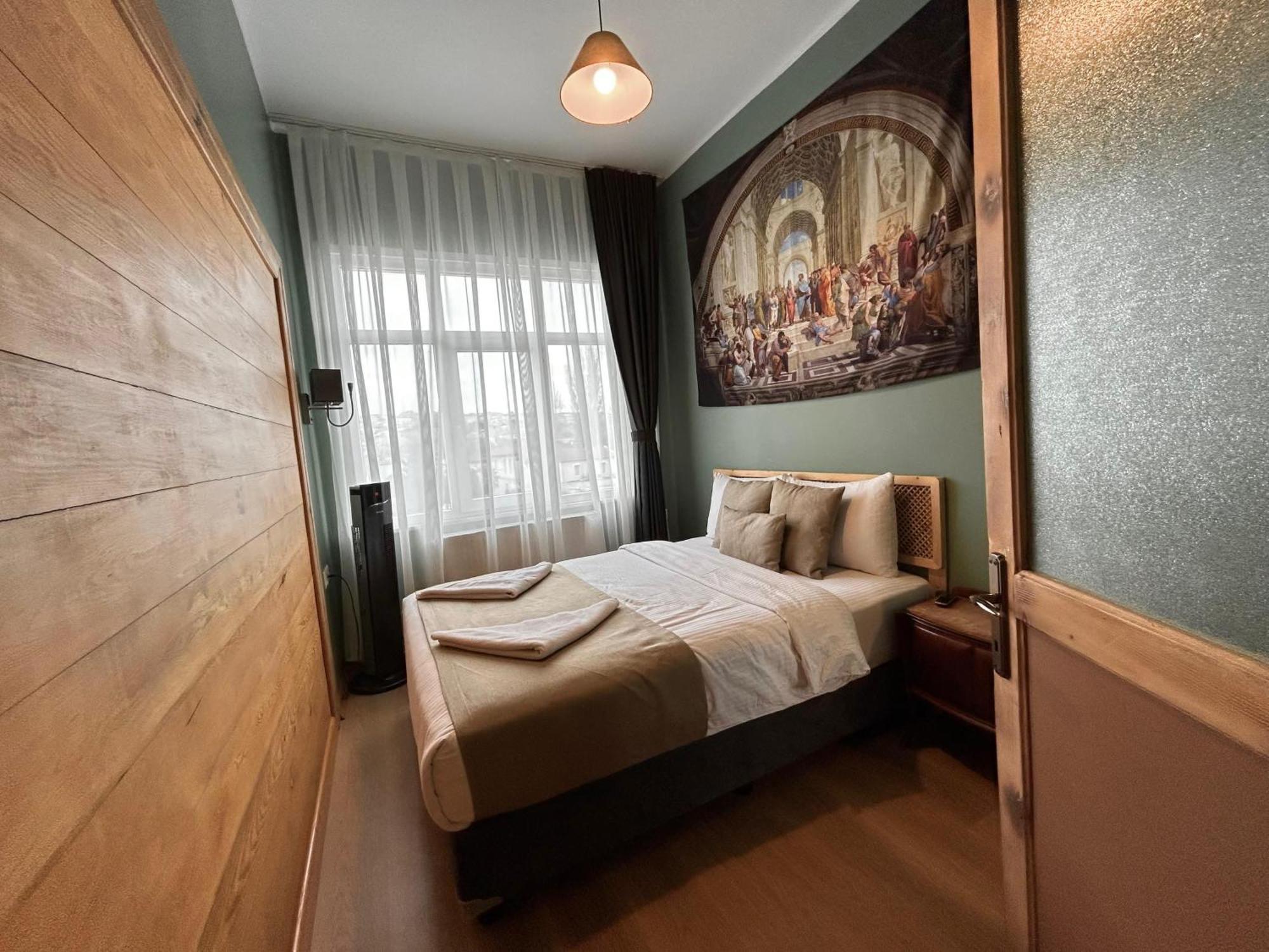 Waterfront By The Tram - Private Terrace With Dome & Golden Horn View In Fatih Tatil Evi *