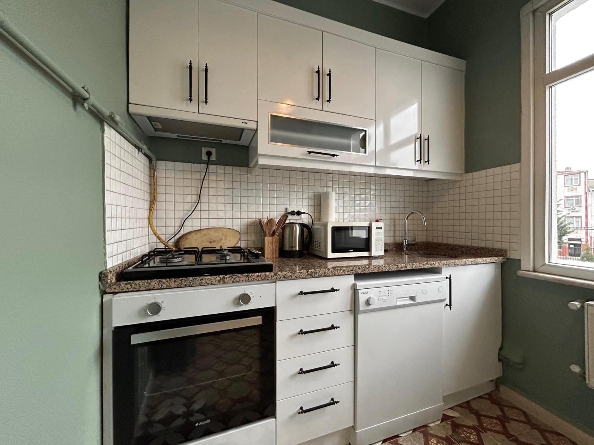 Ferienhaus Waterfront By The Tram - Private Terrace With Dome & Golden Horn View In Fatih *