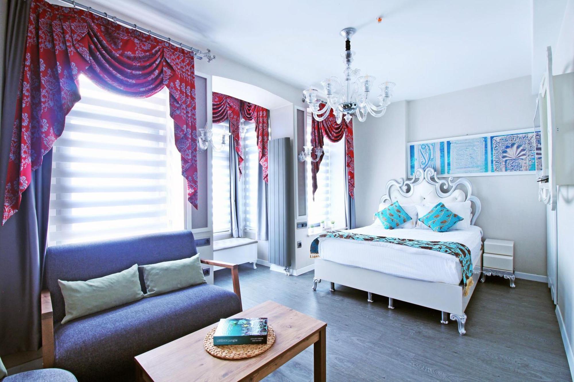Excellent Galata Apartment