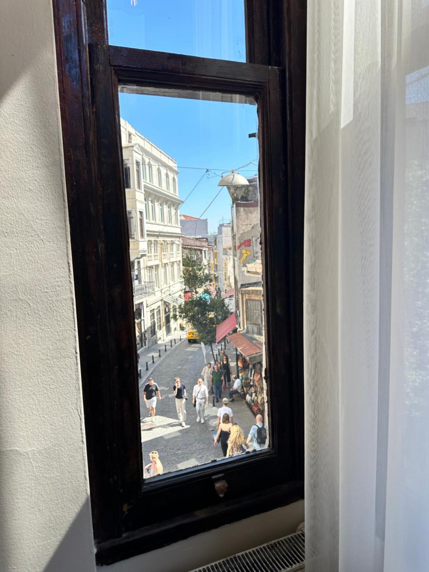 Vega Galata *