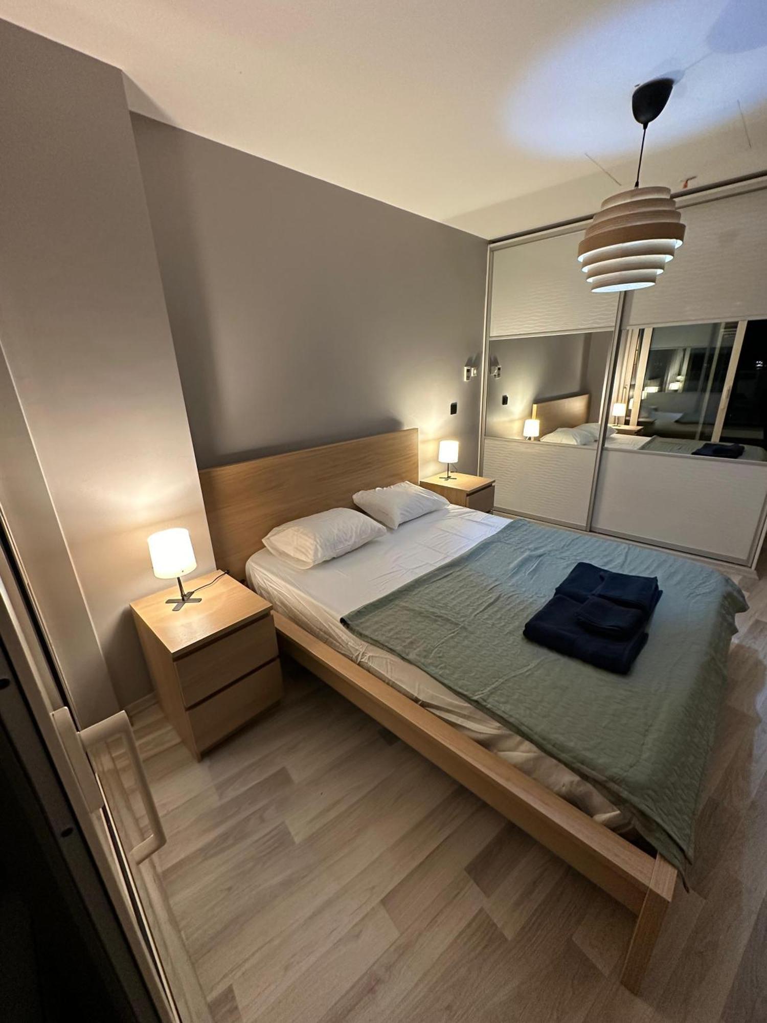 Excellent Next To The Fisekhane Apartment *