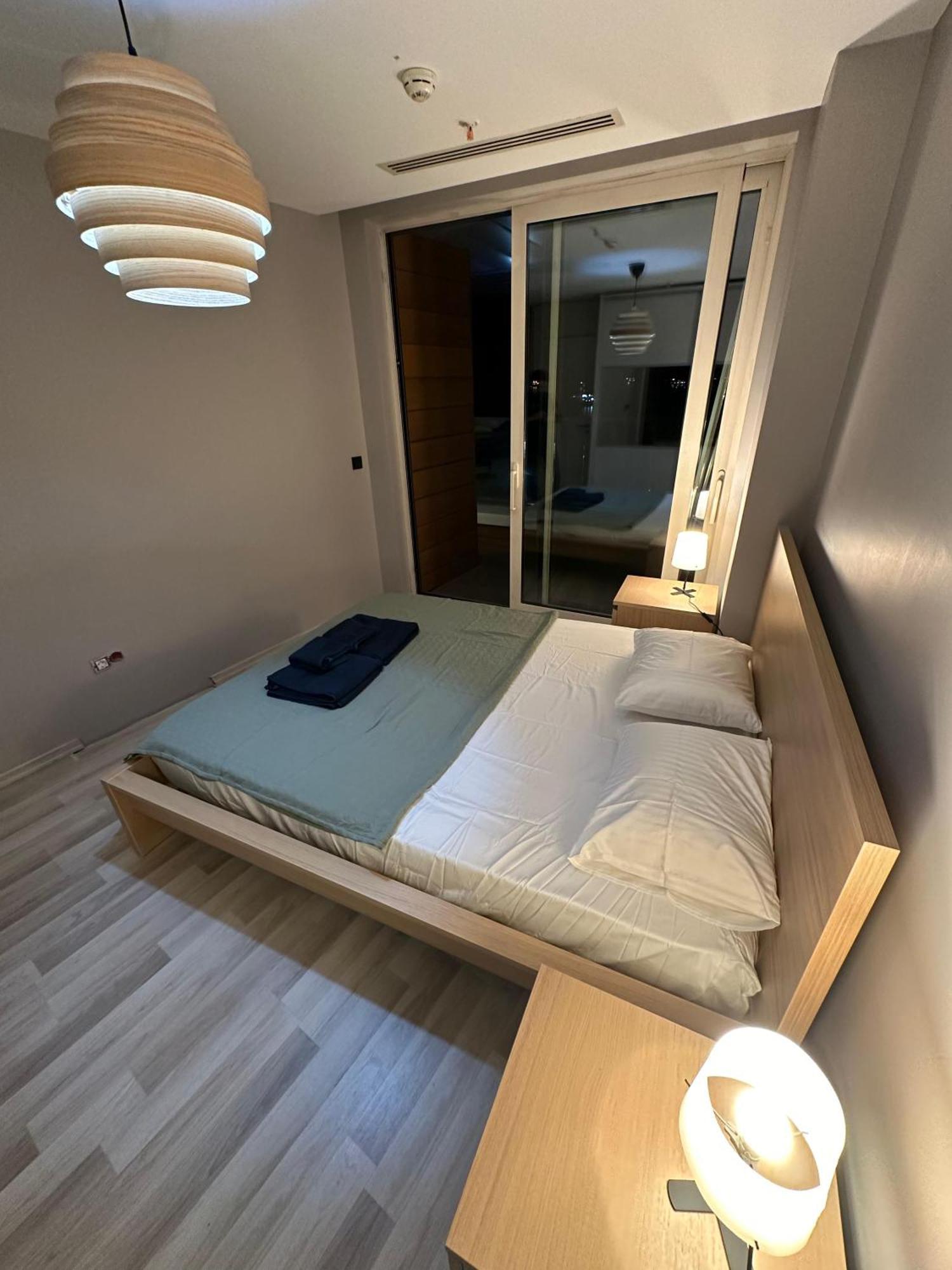 Excellent Next To The Fisekhane Apartment