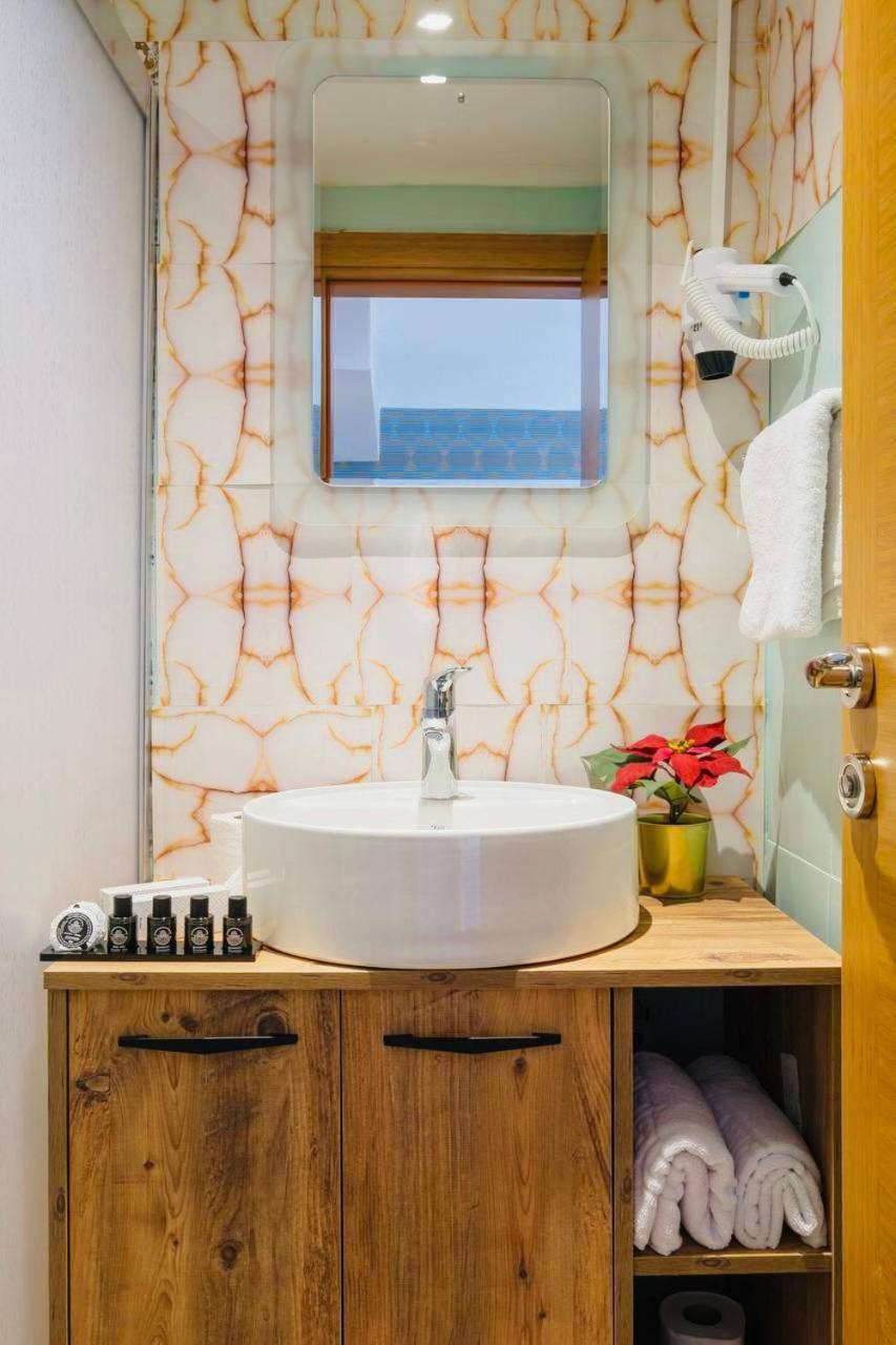 Hotel Taksim Rexxee Istiklal 3*