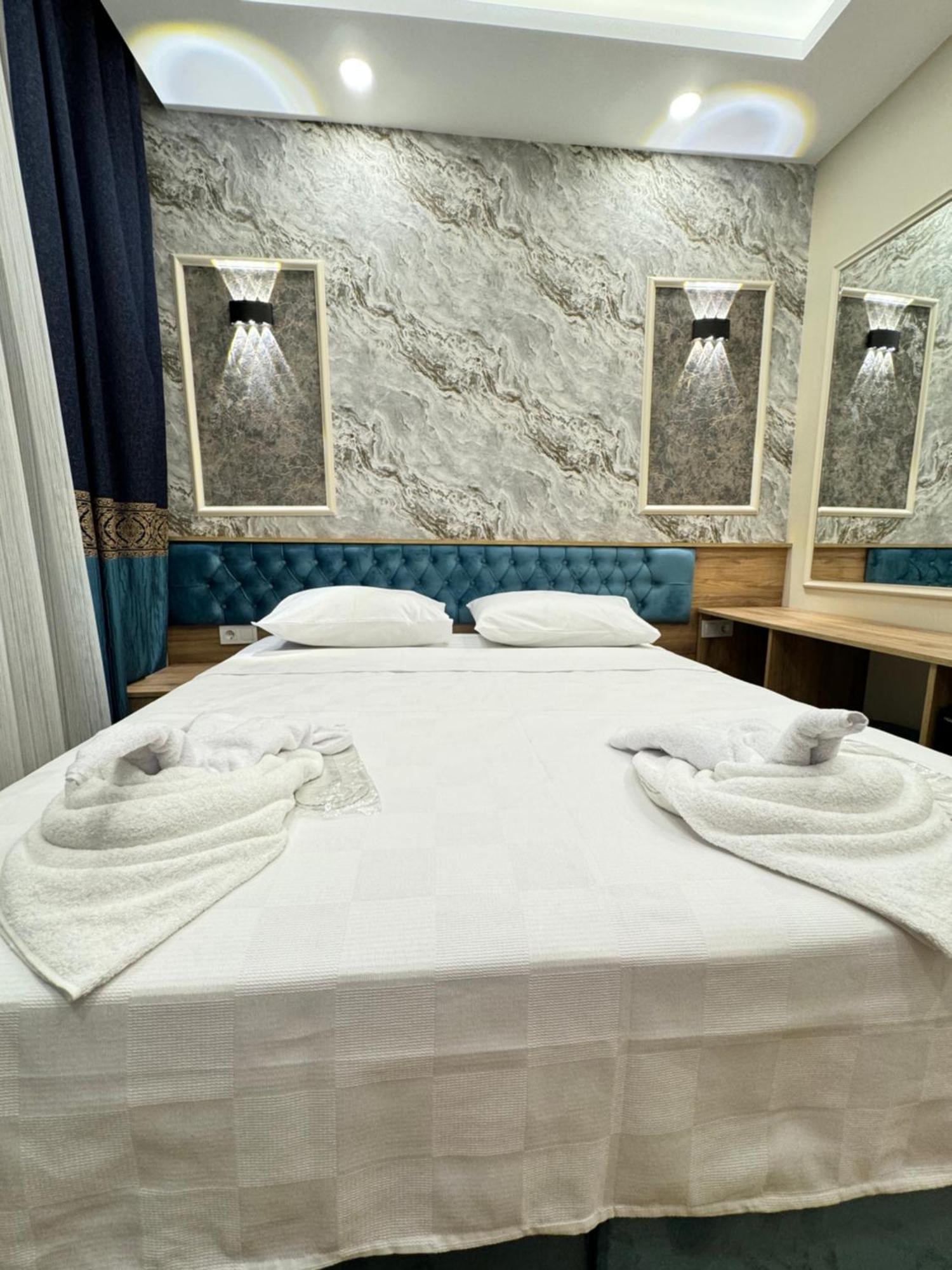 Riverside Hotel 3*