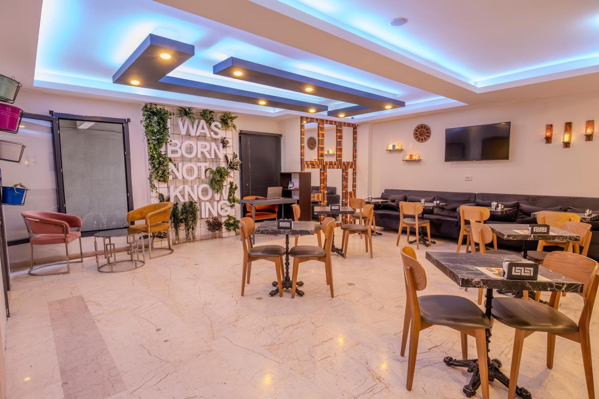 Ruby Hotel