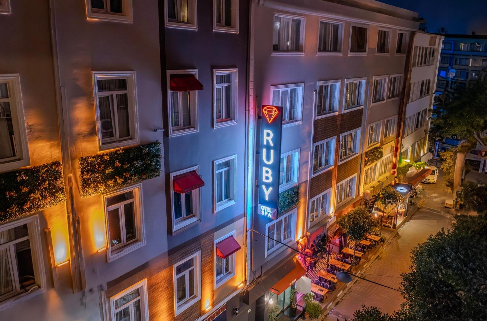 Ruby Hotel