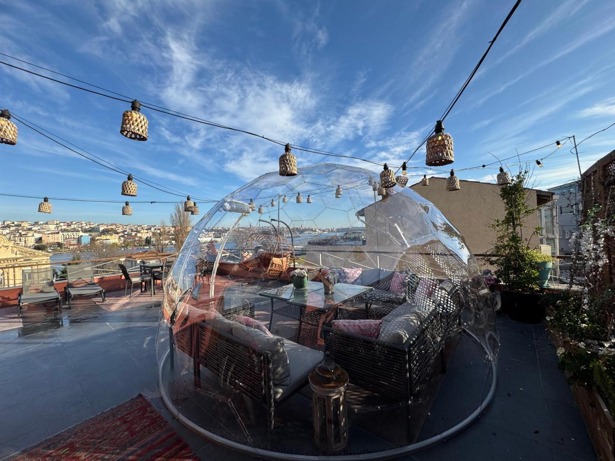 Waterfront By The Tram - Private Terrace With Dome & Golden Horn View In Fatih Tatil Evi *