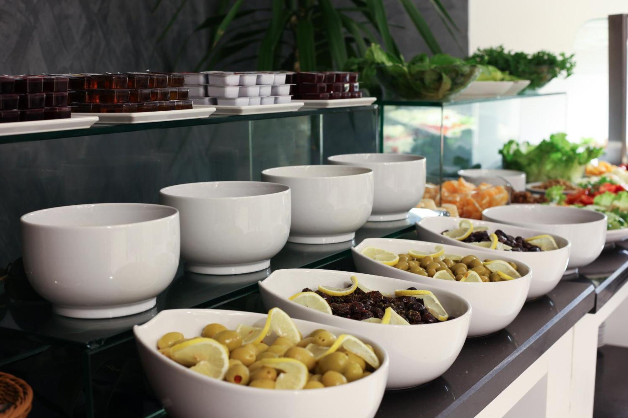 White Monarch Hotel 4*