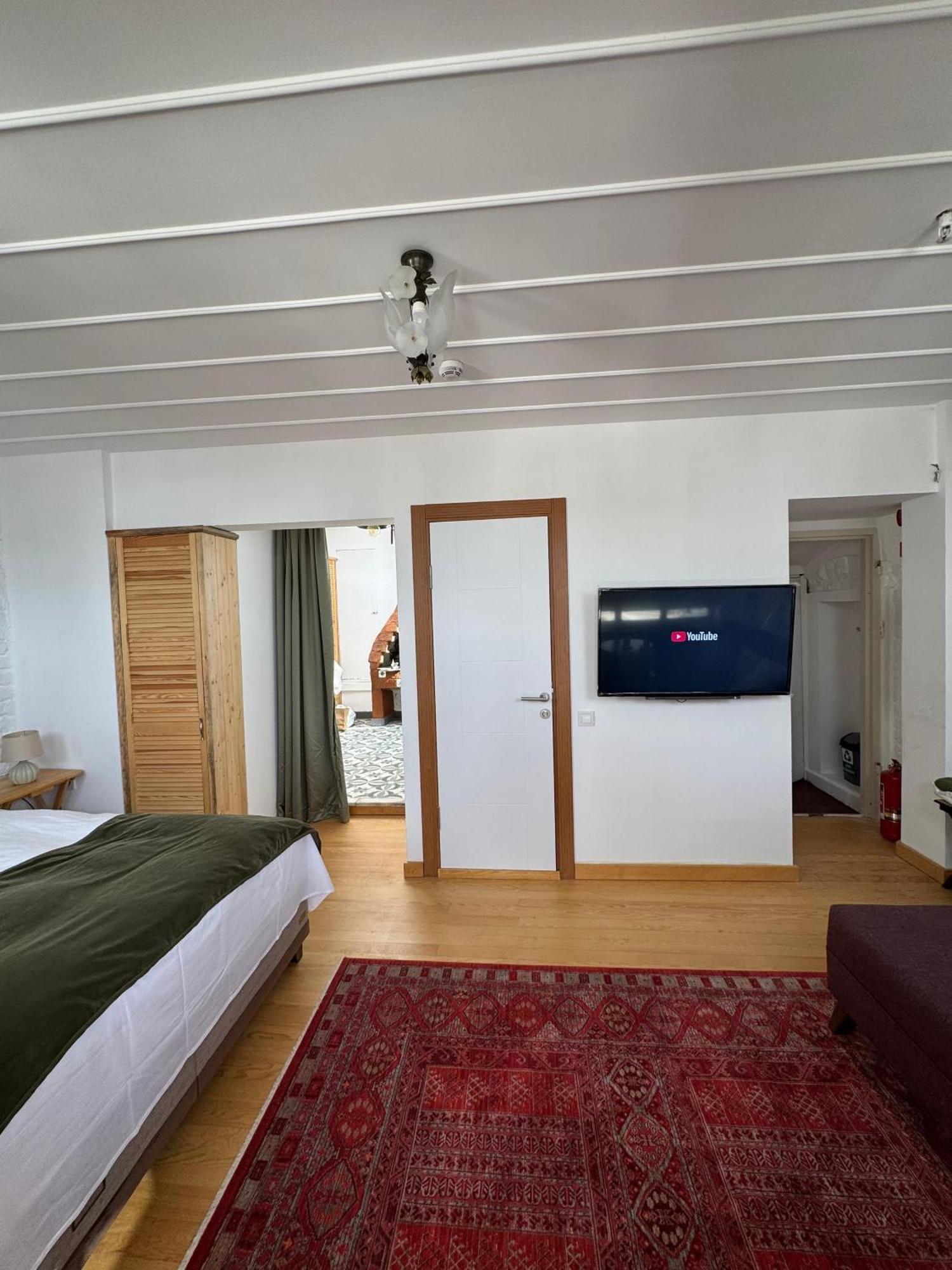 Inn Levant De Luxe *