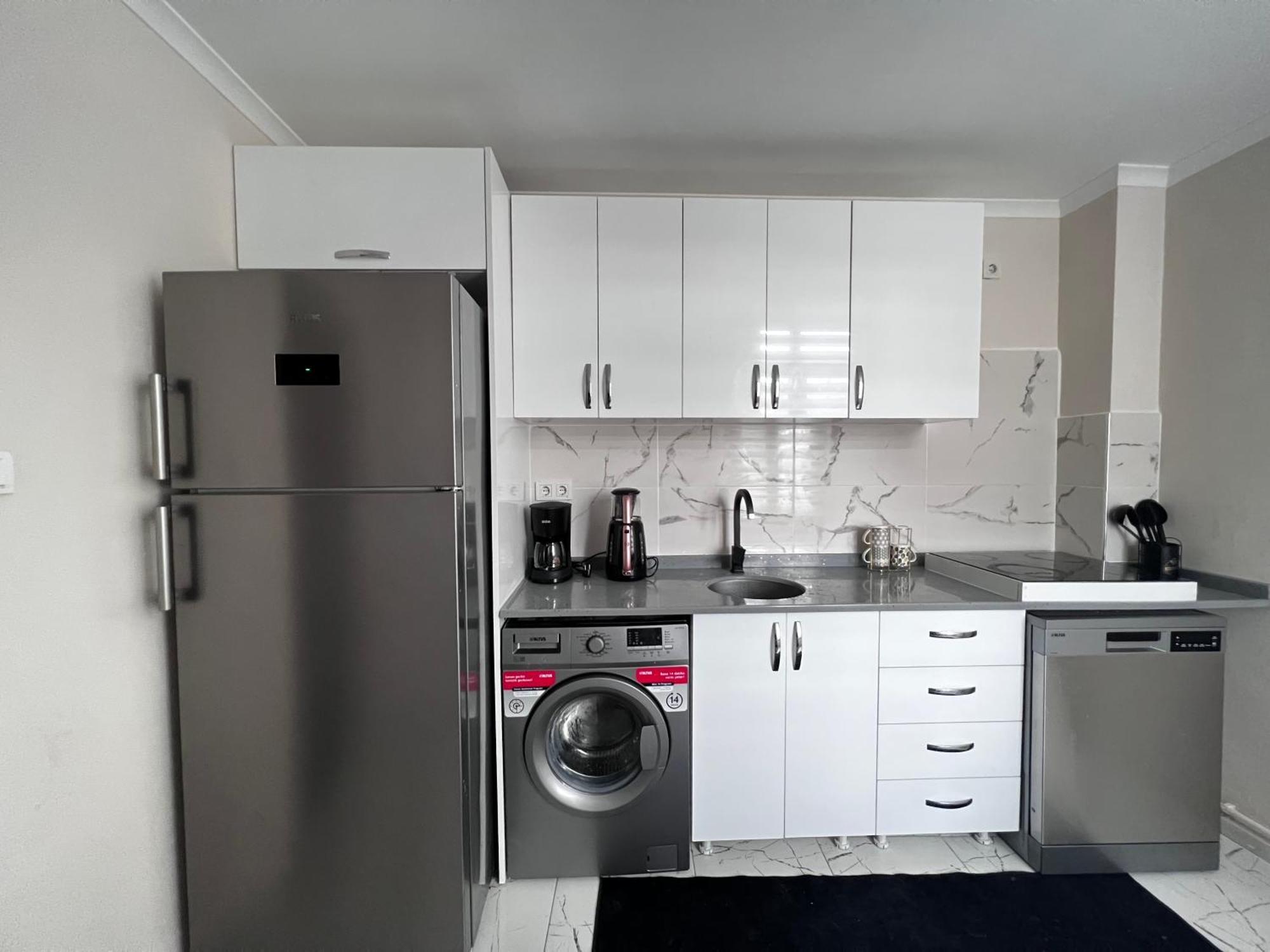 Wonder Karakoey 4- Ultra Luxury , 4br, 2ba Sea View * Istanbul